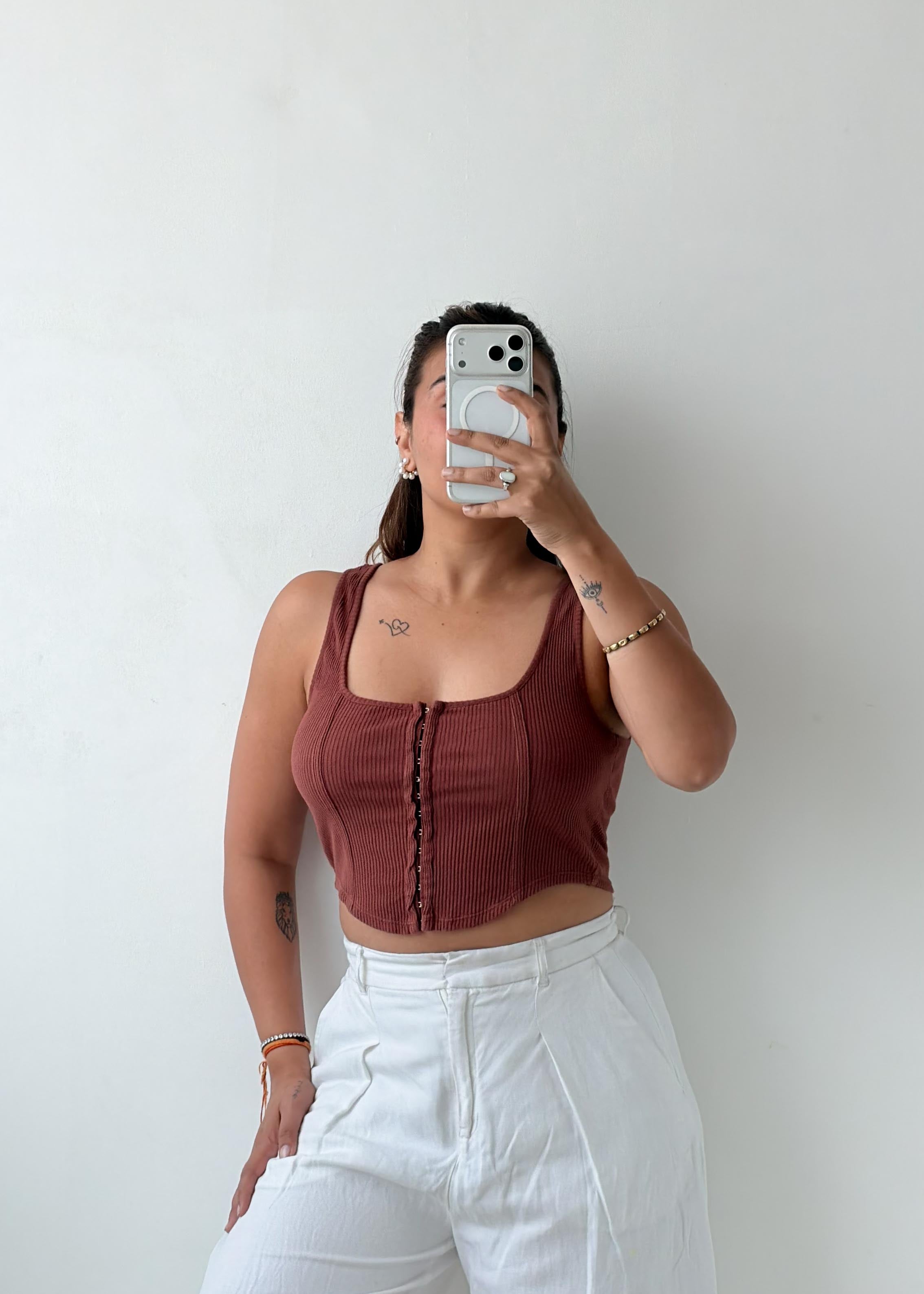 Size S-M Brown Ribbed Button-Front Crop Top