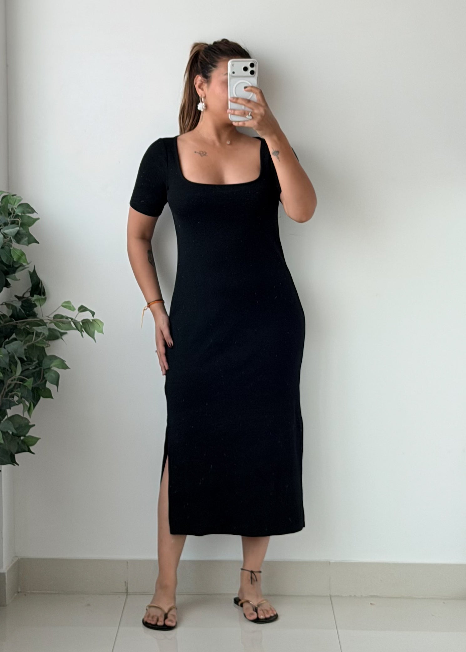 Size M-L Black Square Neck Bodycon Midi Dress