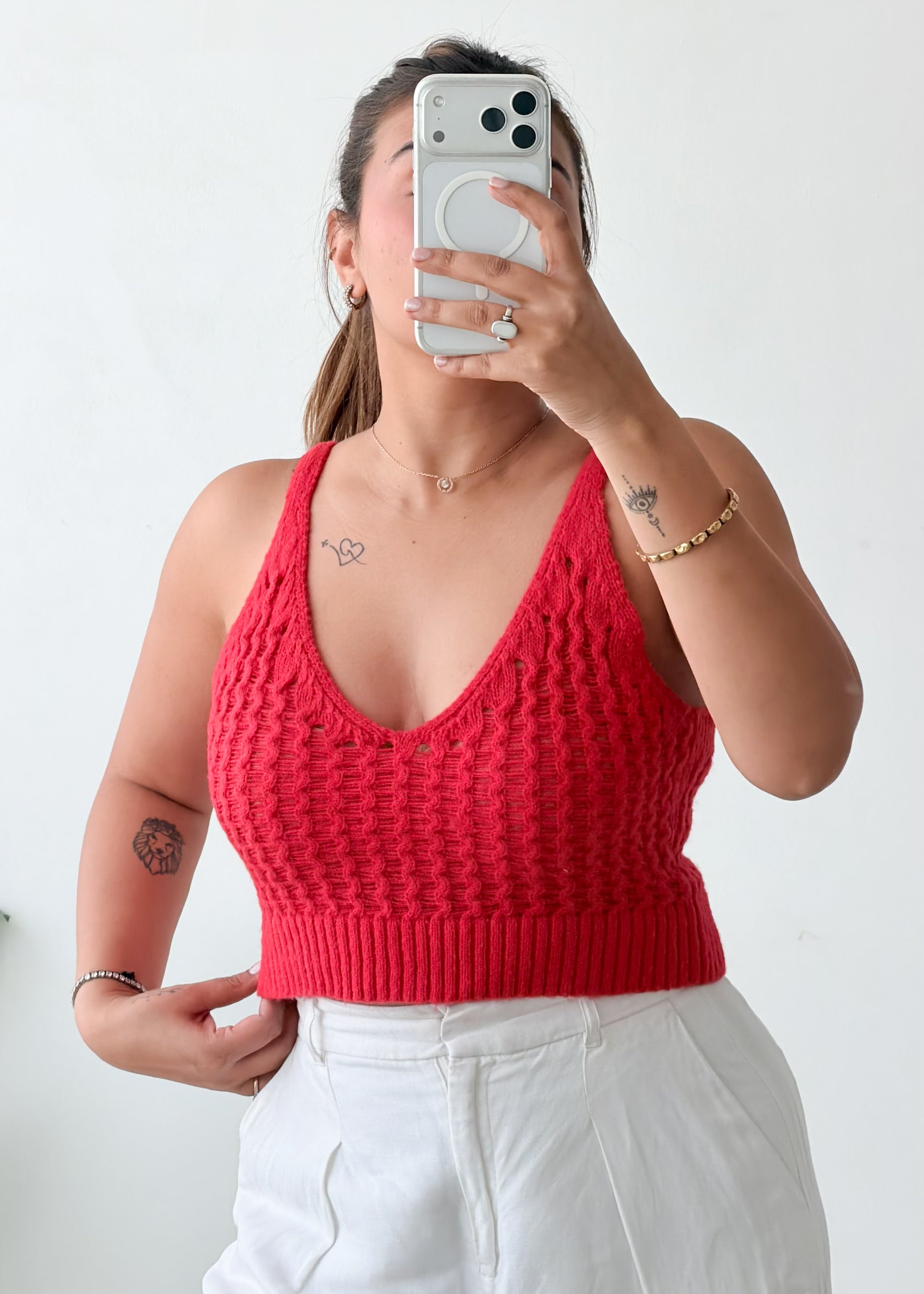 Size M-L Red Textured Knit Crop Top