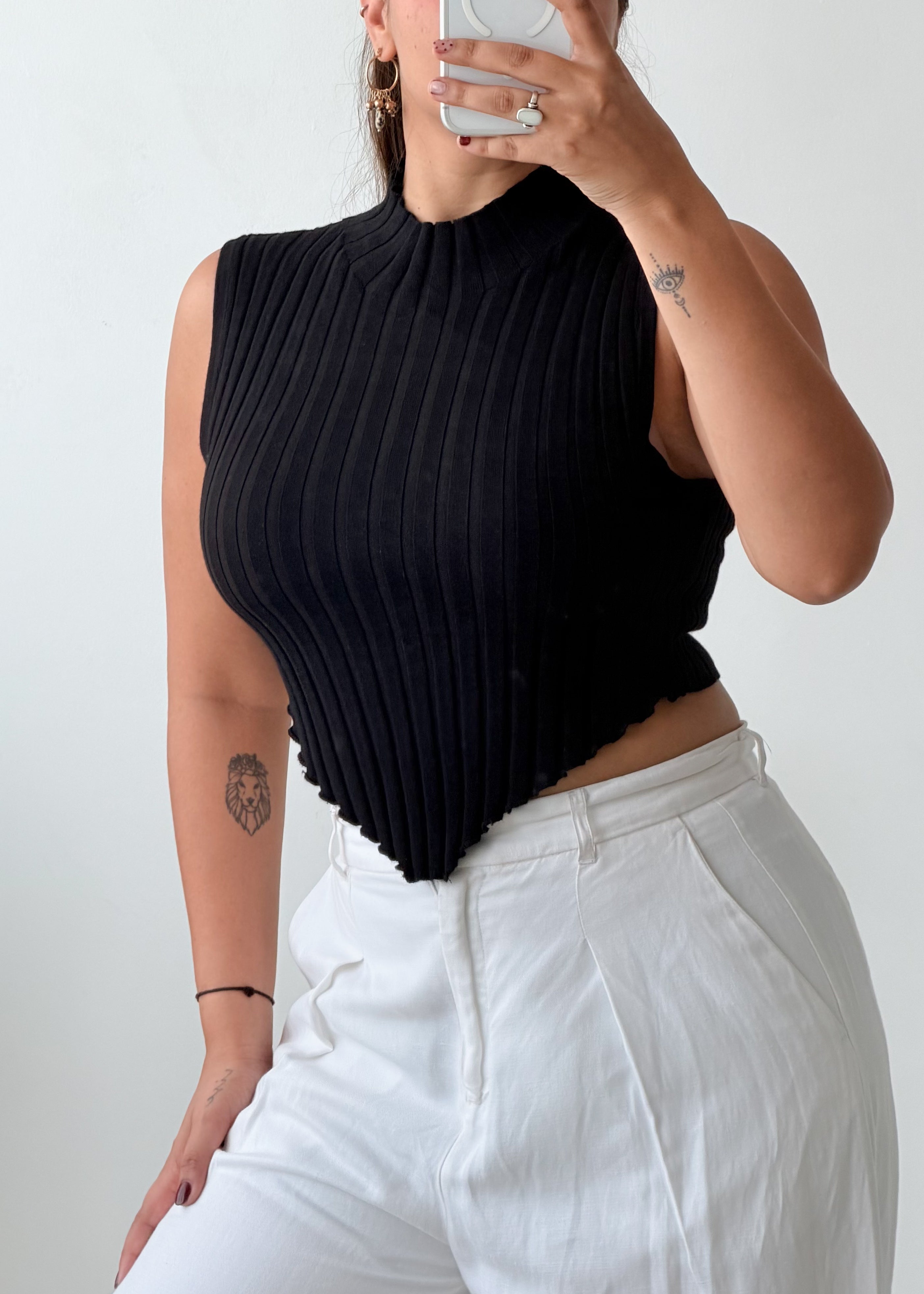 Size S-M Black Ribbed Asymmetric Crop Top