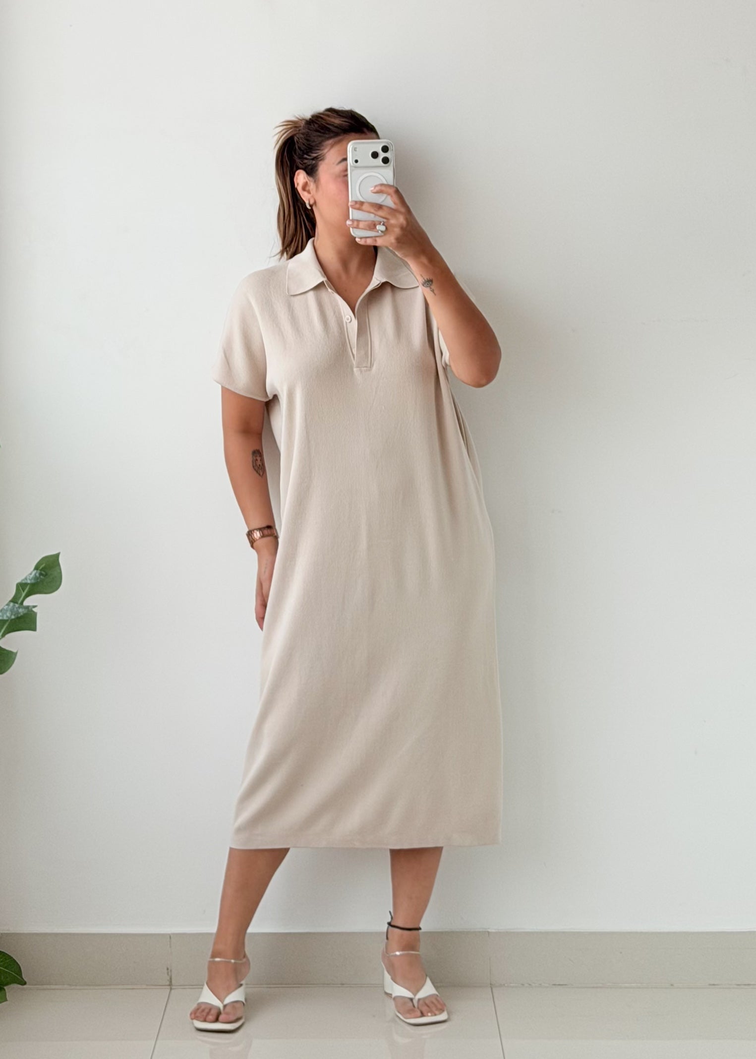 Size M-L Ivory Collared Midi Dress