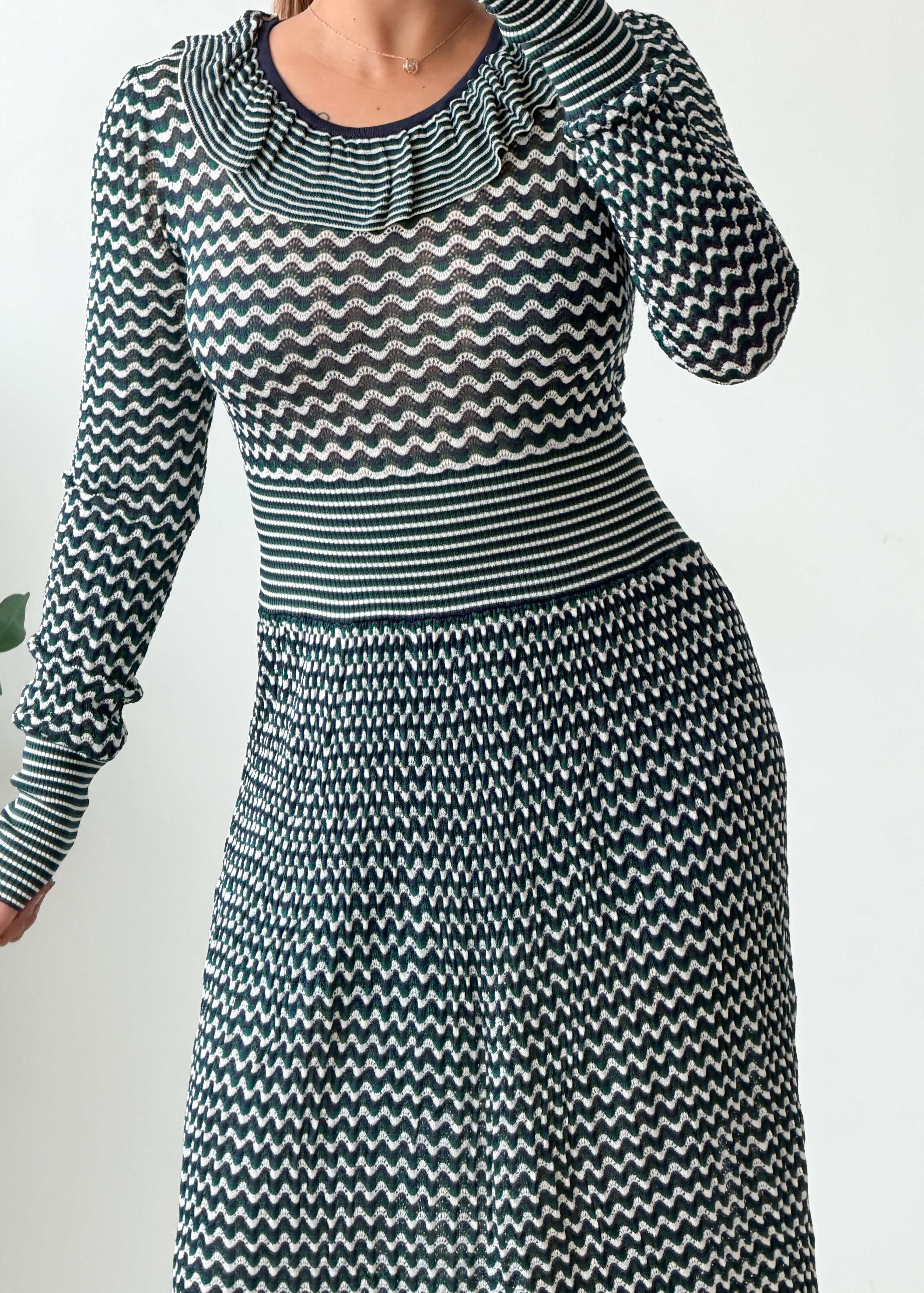 Size S-M Green Black Chevron Knit Maxi Dress