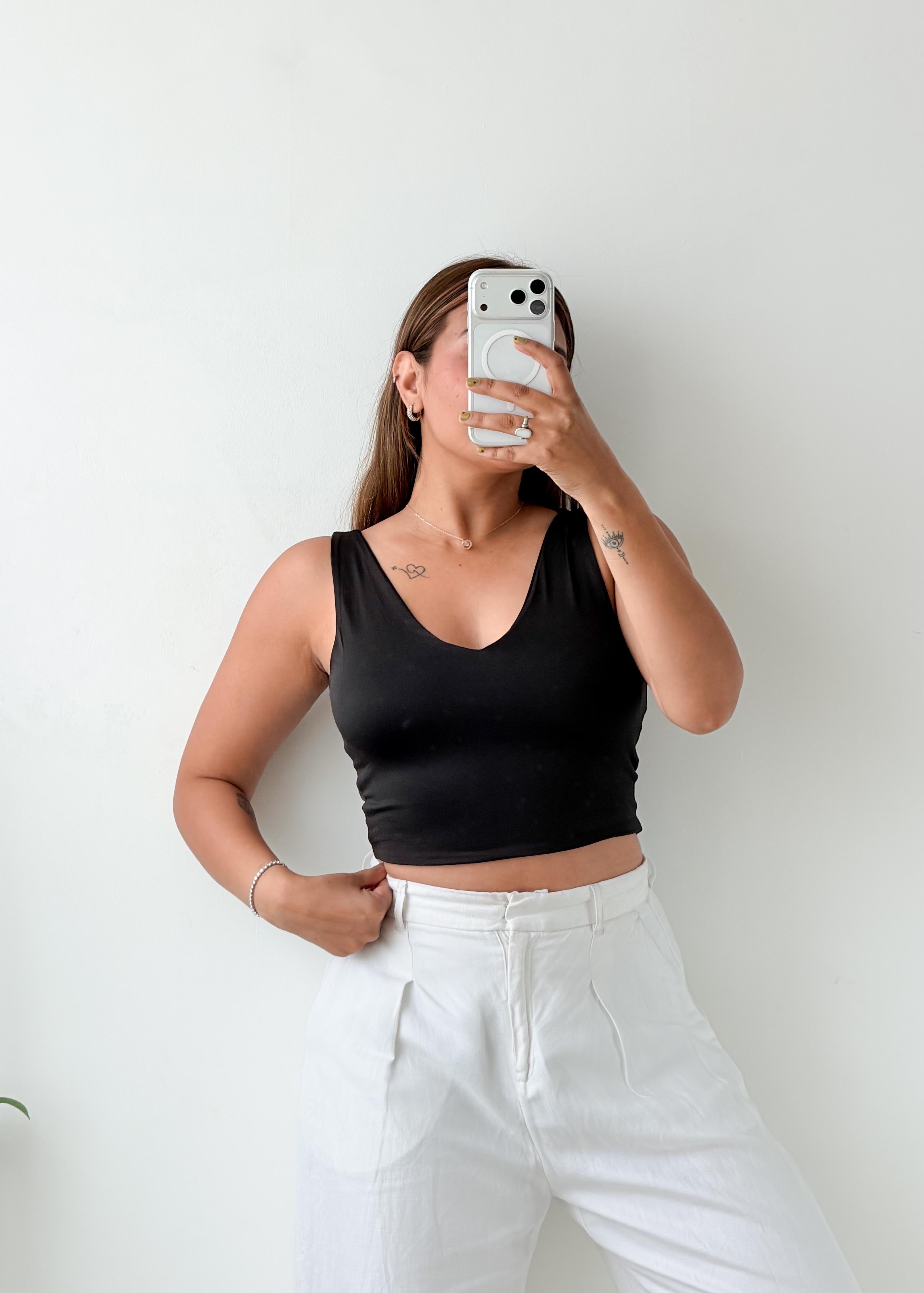 Size XS-S Black V-Neck Top