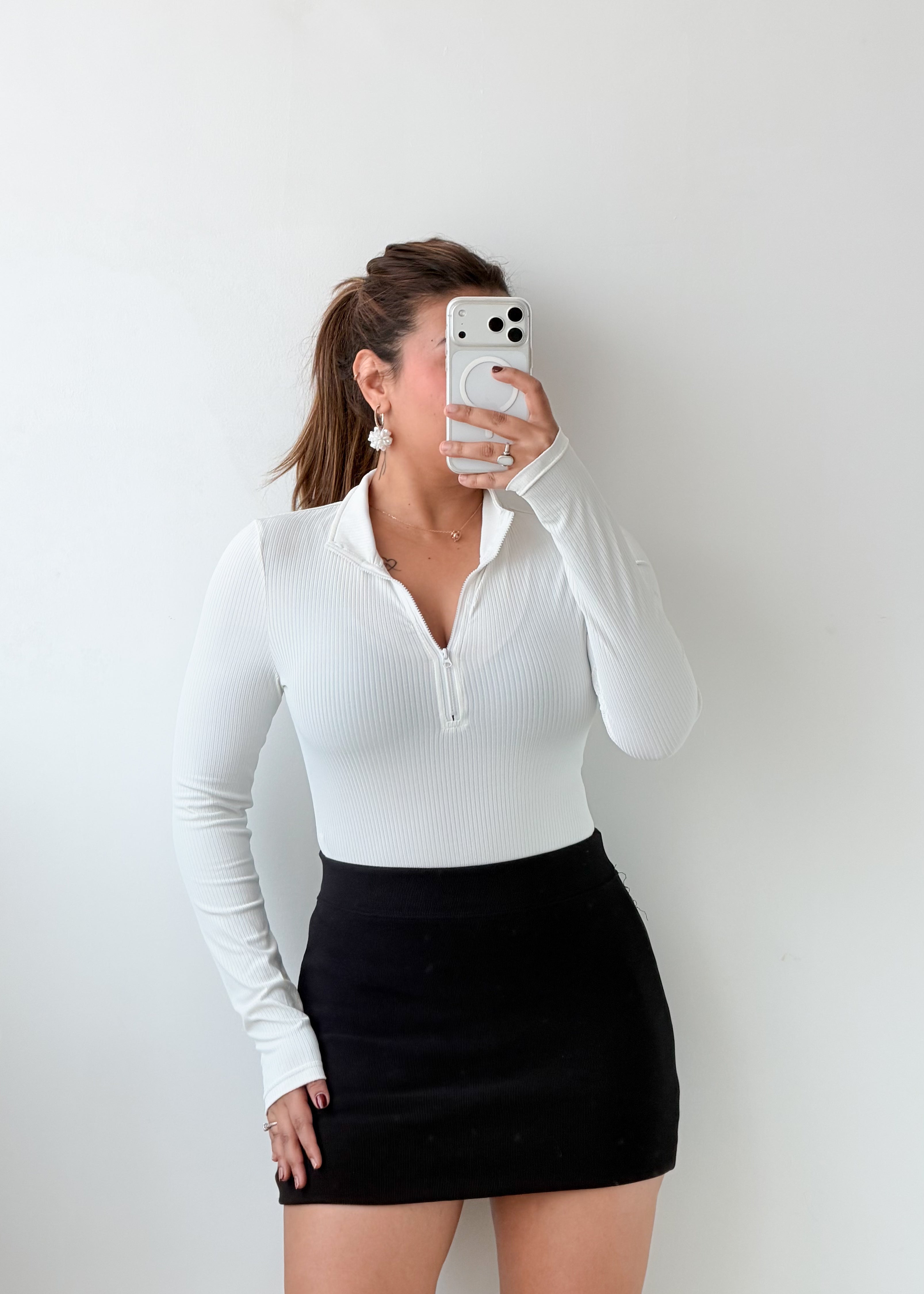 Size S-M White Half-Zip Collar Bodysuit