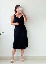 Size M-L Black V-Neck Flared Midi Dress
