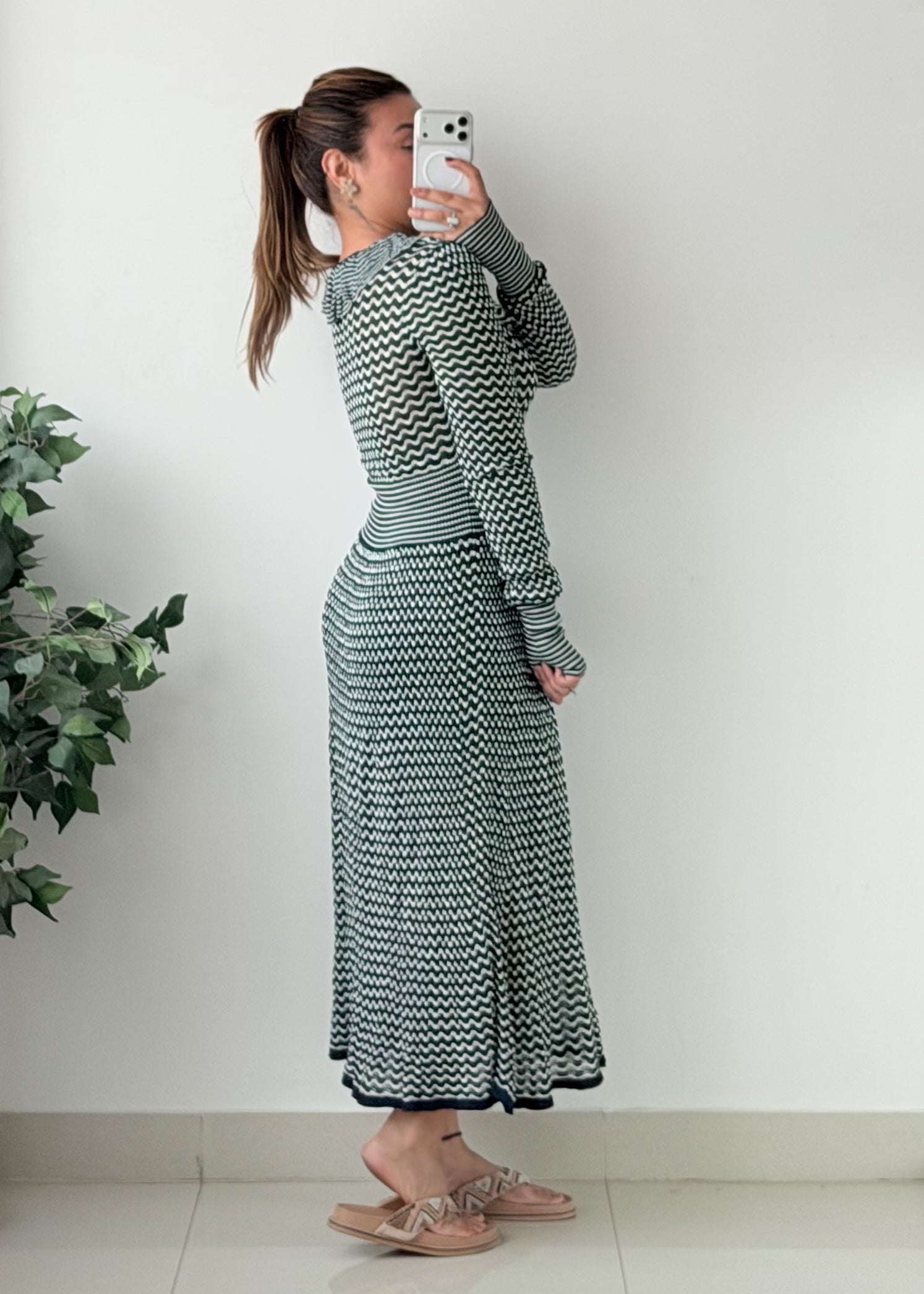 Size S-M Green Black Chevron Knit Maxi Dress