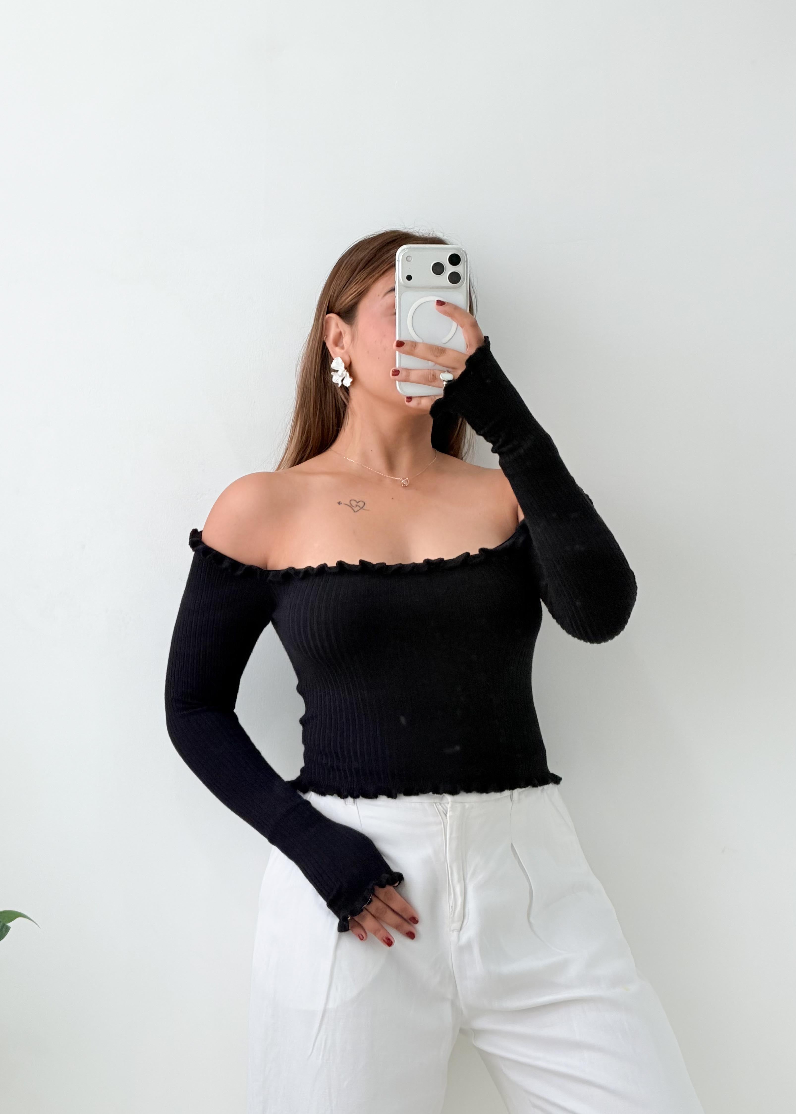 Size XS-S Black Off Shoulder Ribbed Top