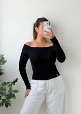 Size S-M Black Off-Shoulder Fitted Top