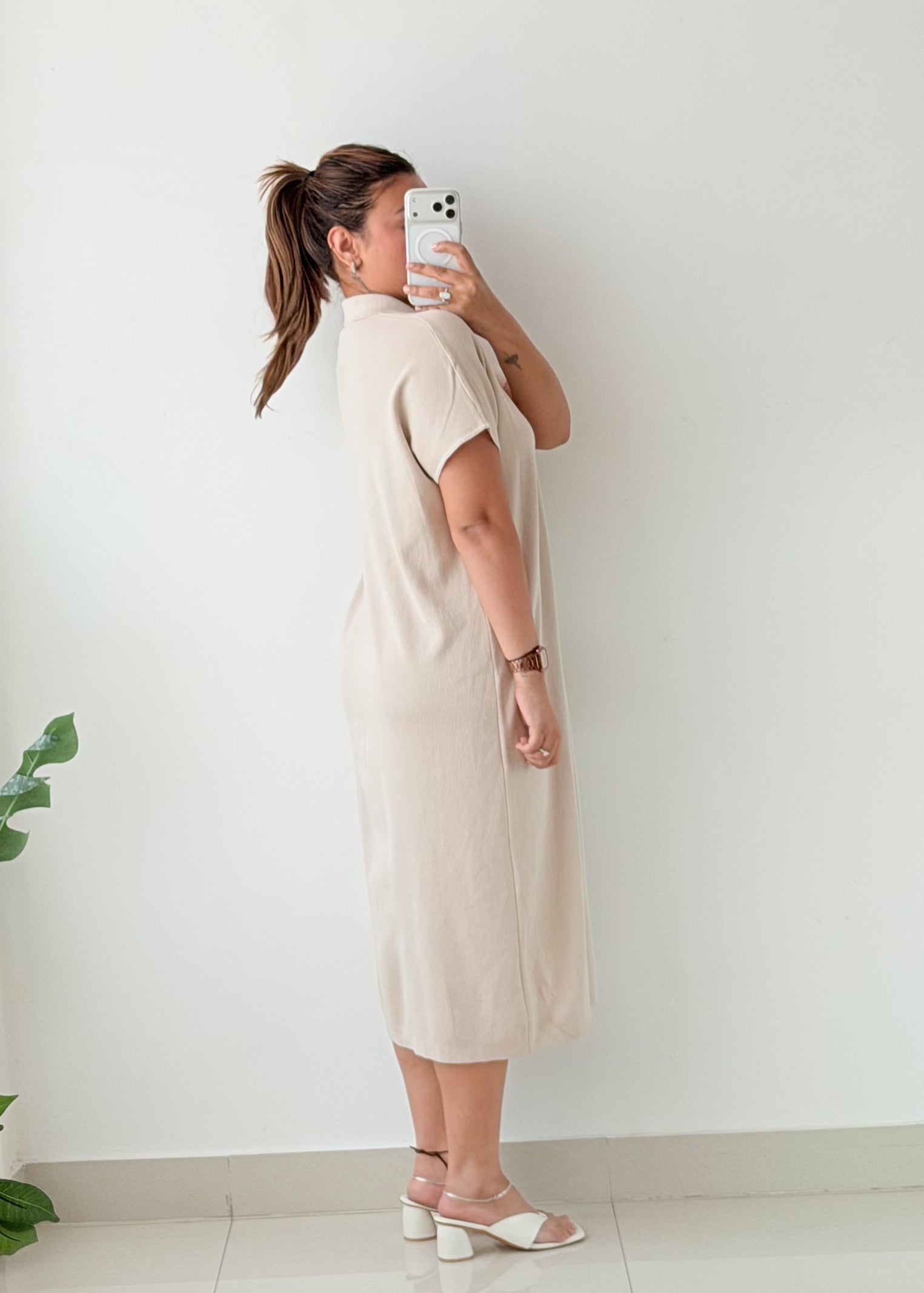 Size M-L Ivory Collared Midi Dress