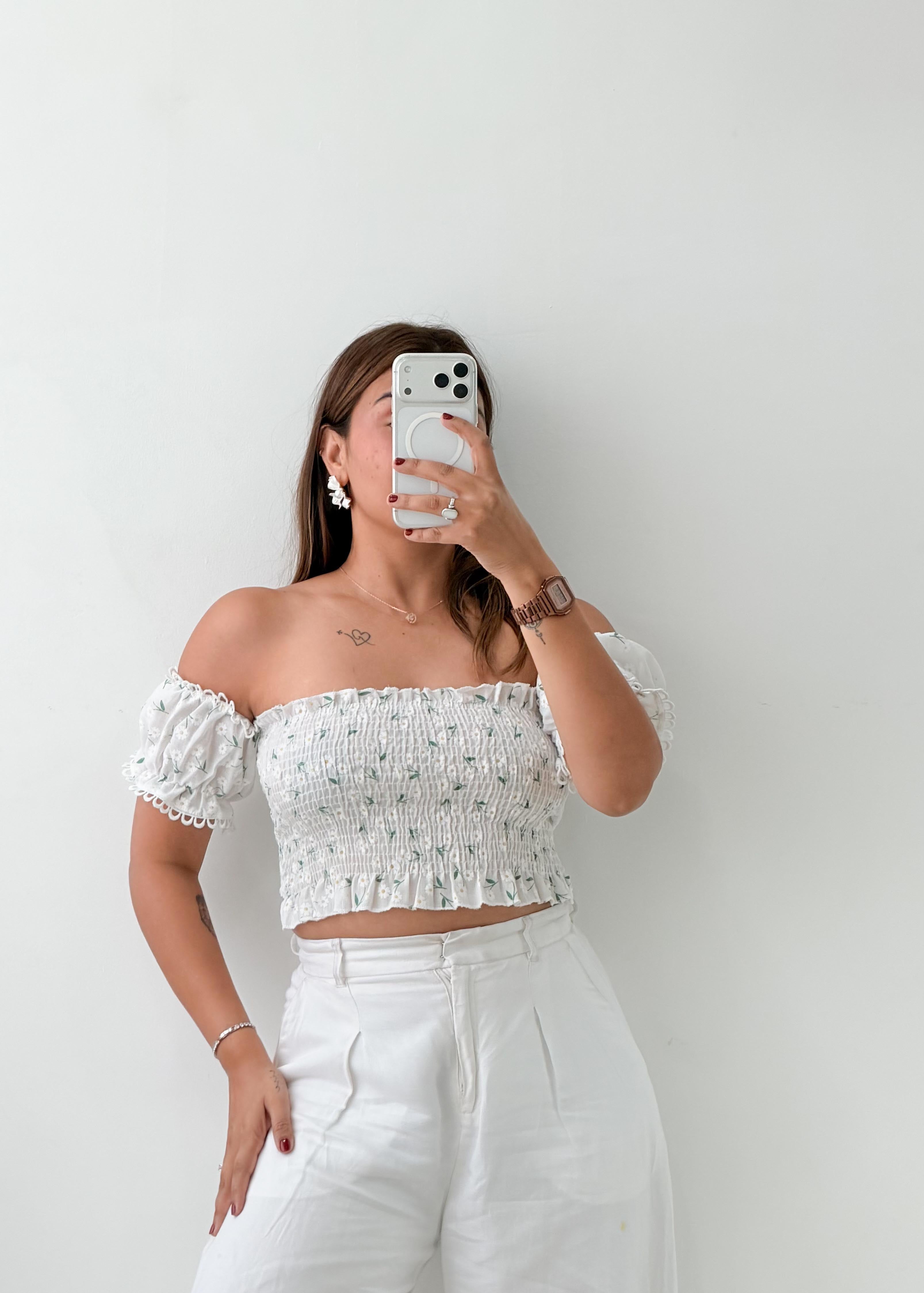 Size XS-S White Off-Shoulder Smocked Crop Top