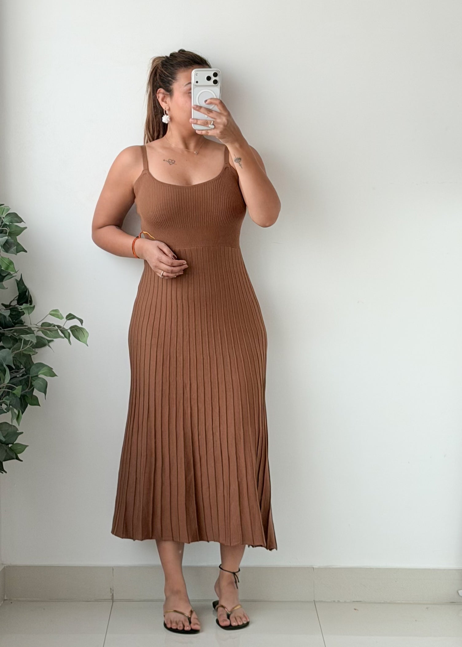 Size S-M Brown Ribbed Pleated Midi Dress