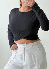 Size M-L Black Twist-Front Crop Top