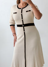 Size M-L Ivory Black Contrast Knit Dress