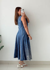 Size M Blue Denim Embroidered Midi Dress