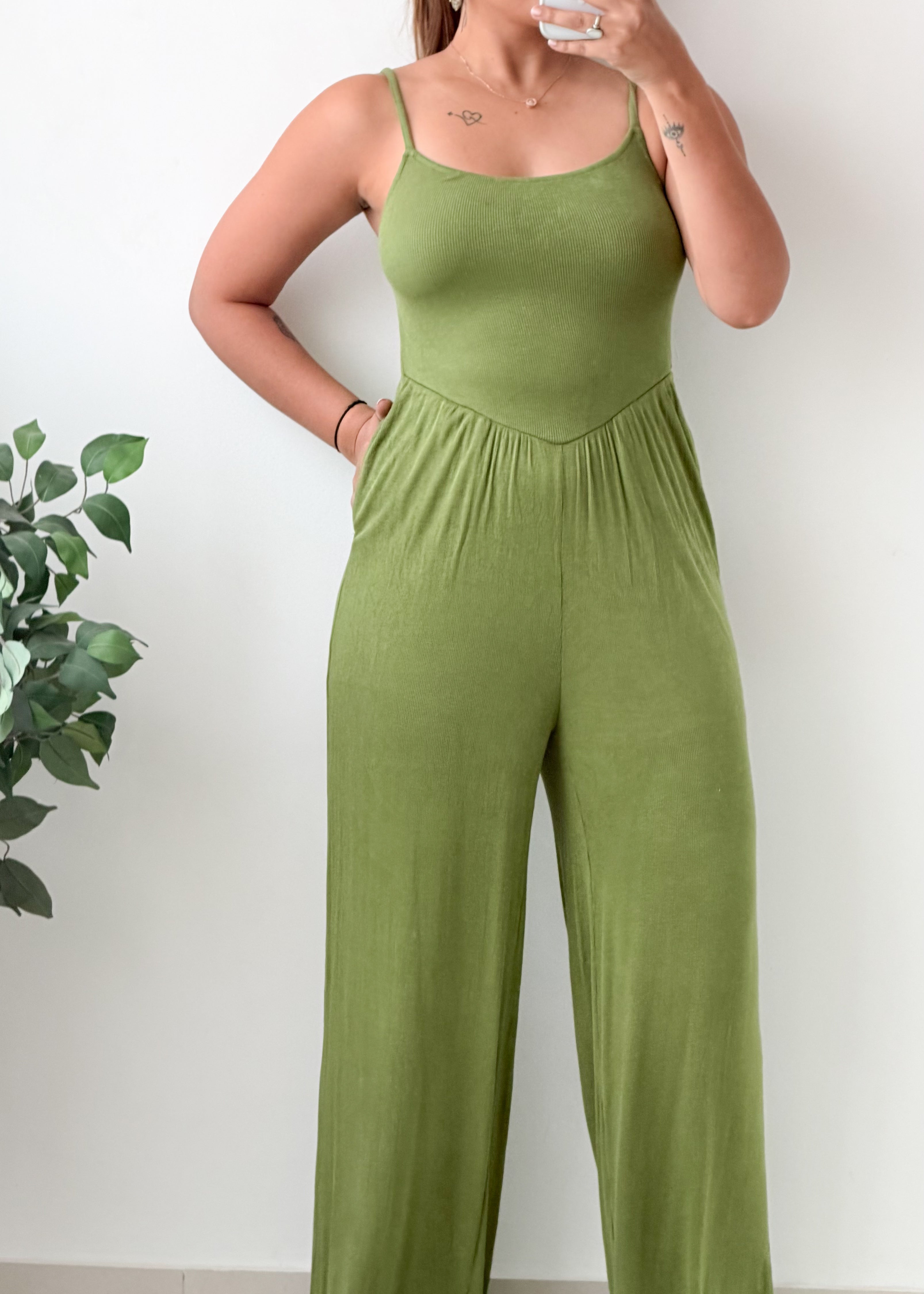 Size S-M Olive Green Sleeveless Jumpsuit