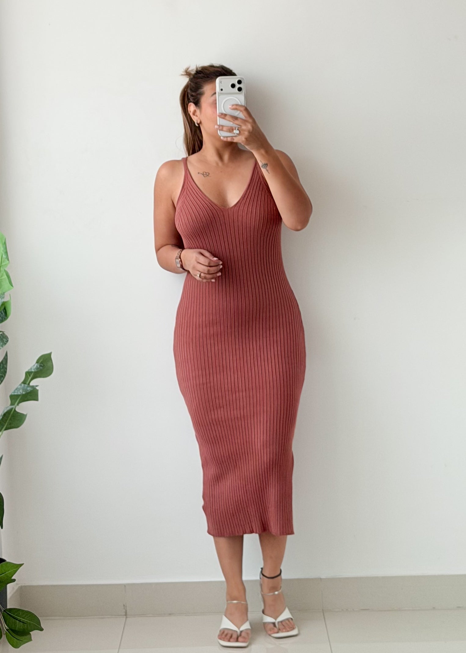 Size M-L Dusty Rose Ribbed Midi Dress