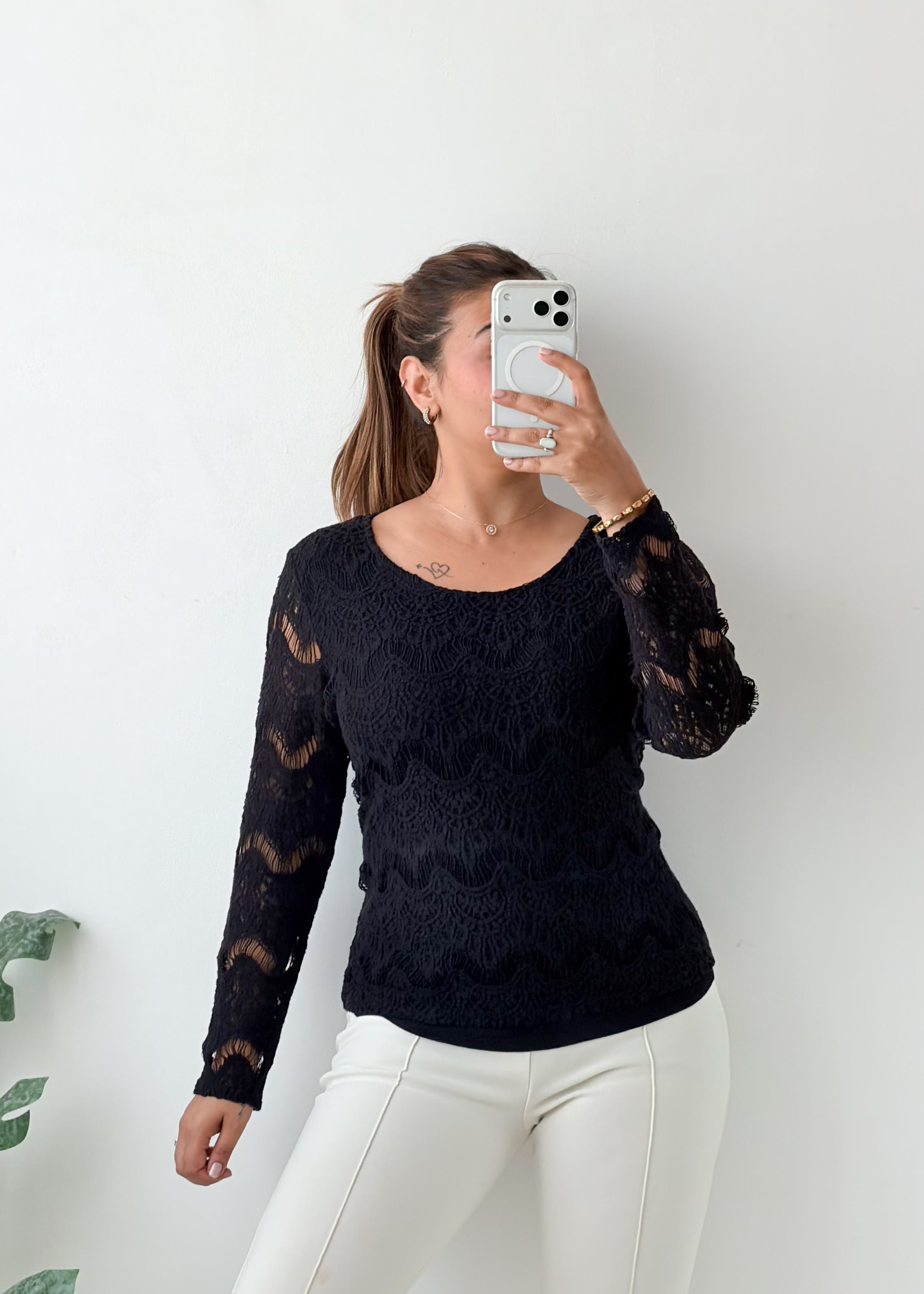 Size M-L Black Lace Top
