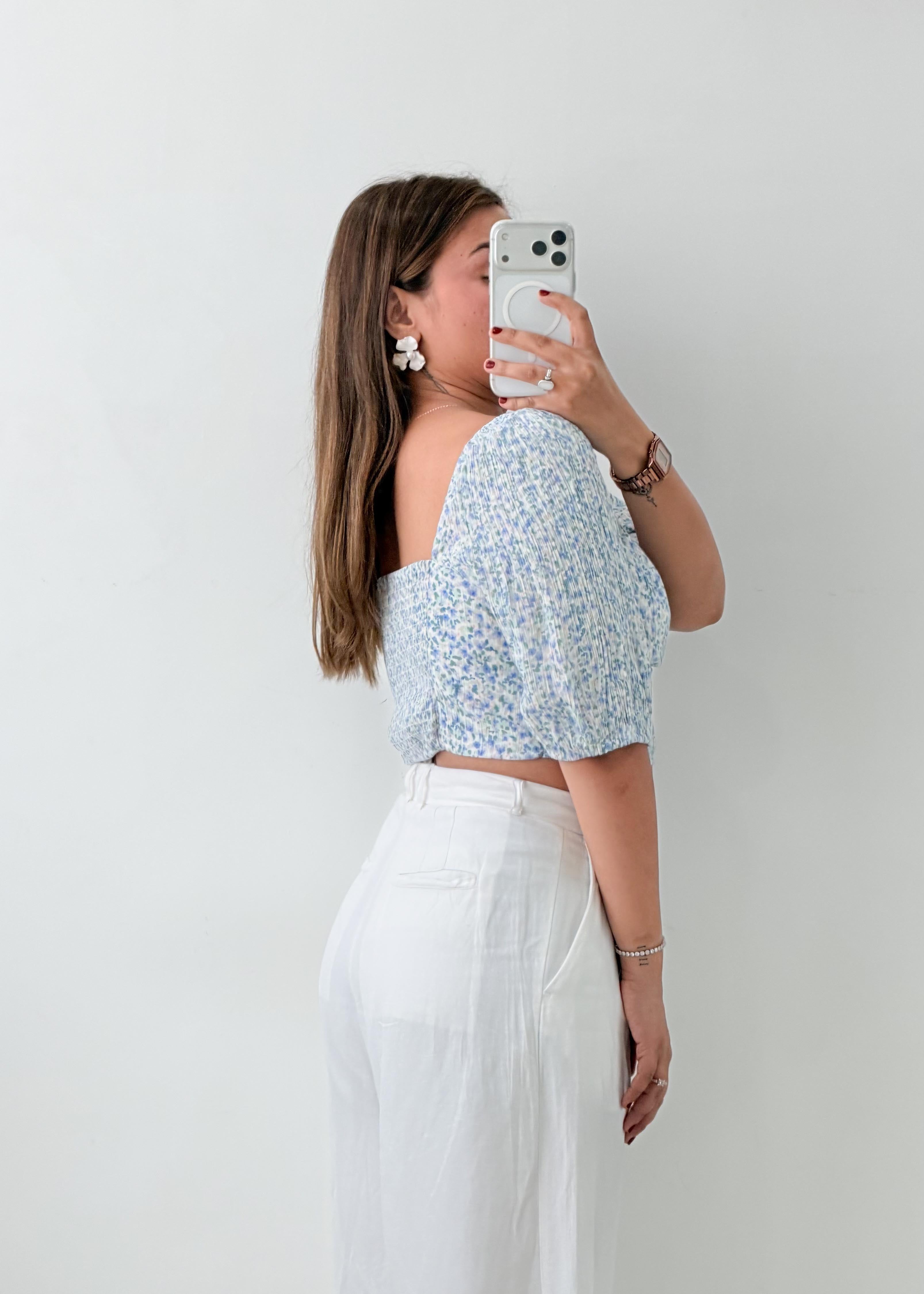 Size M Blue Floral Puff Sleeve Crop Top