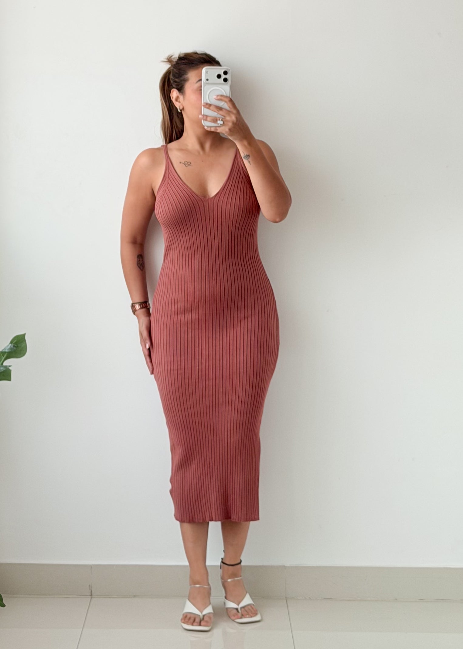 Size M-L Dusty Rose Ribbed Midi Dress