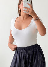Size M White Scoop Neck Bodysuit