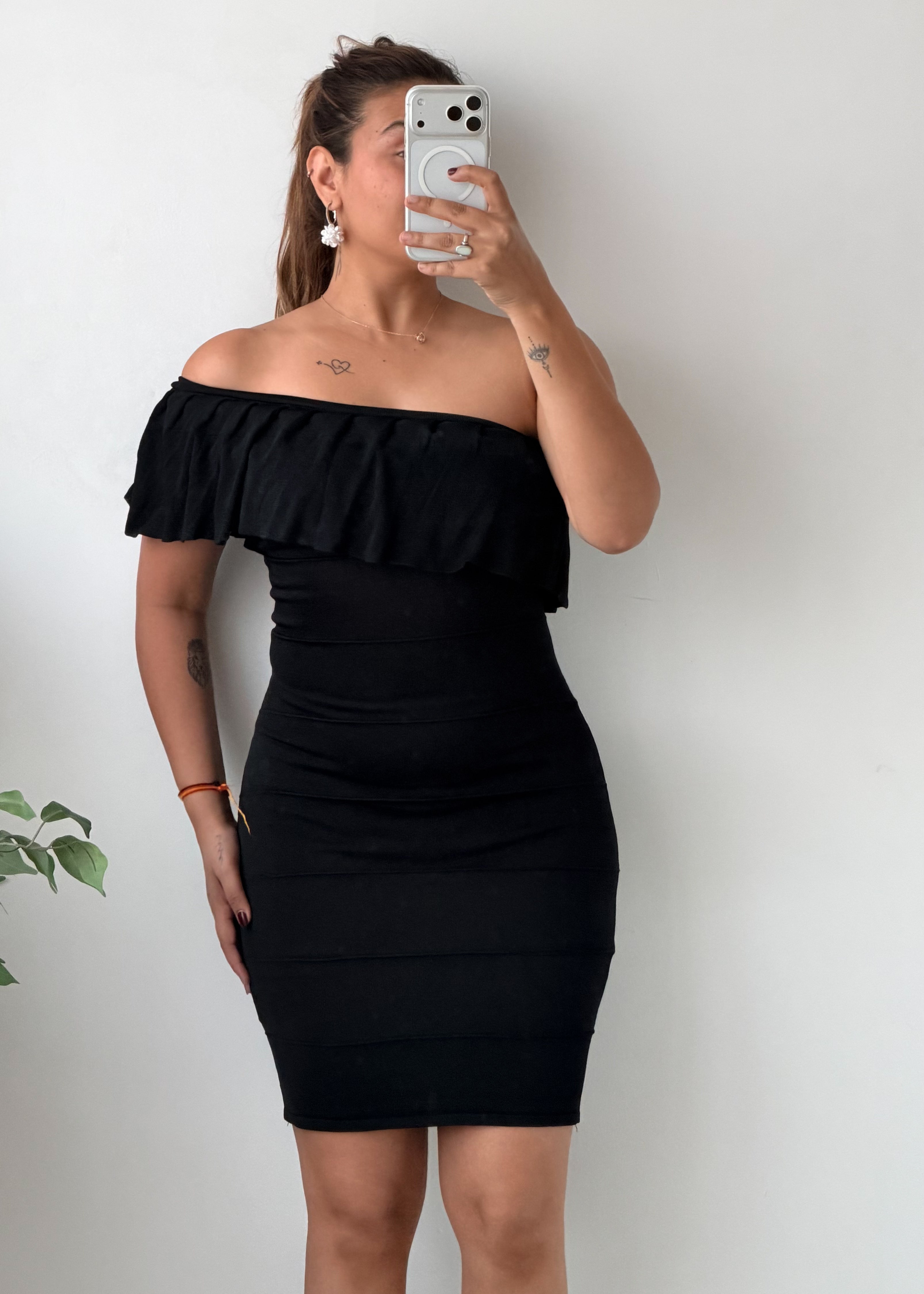Size S-M Black Off Shoulder Ruffle Bodycon Mini Dress