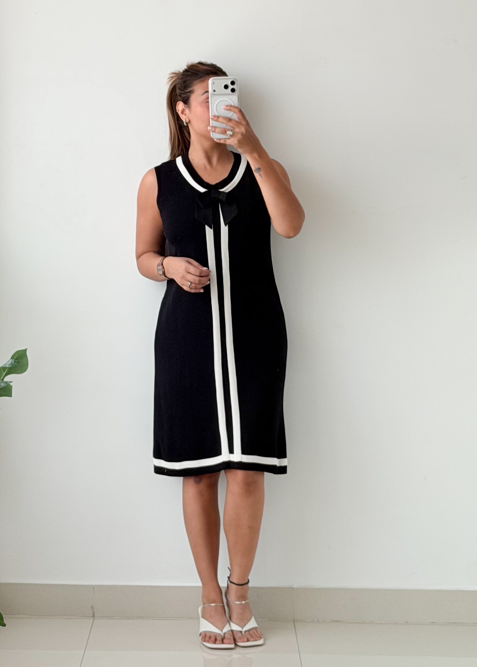 Size M-L Black Bow Detail Midi Dress