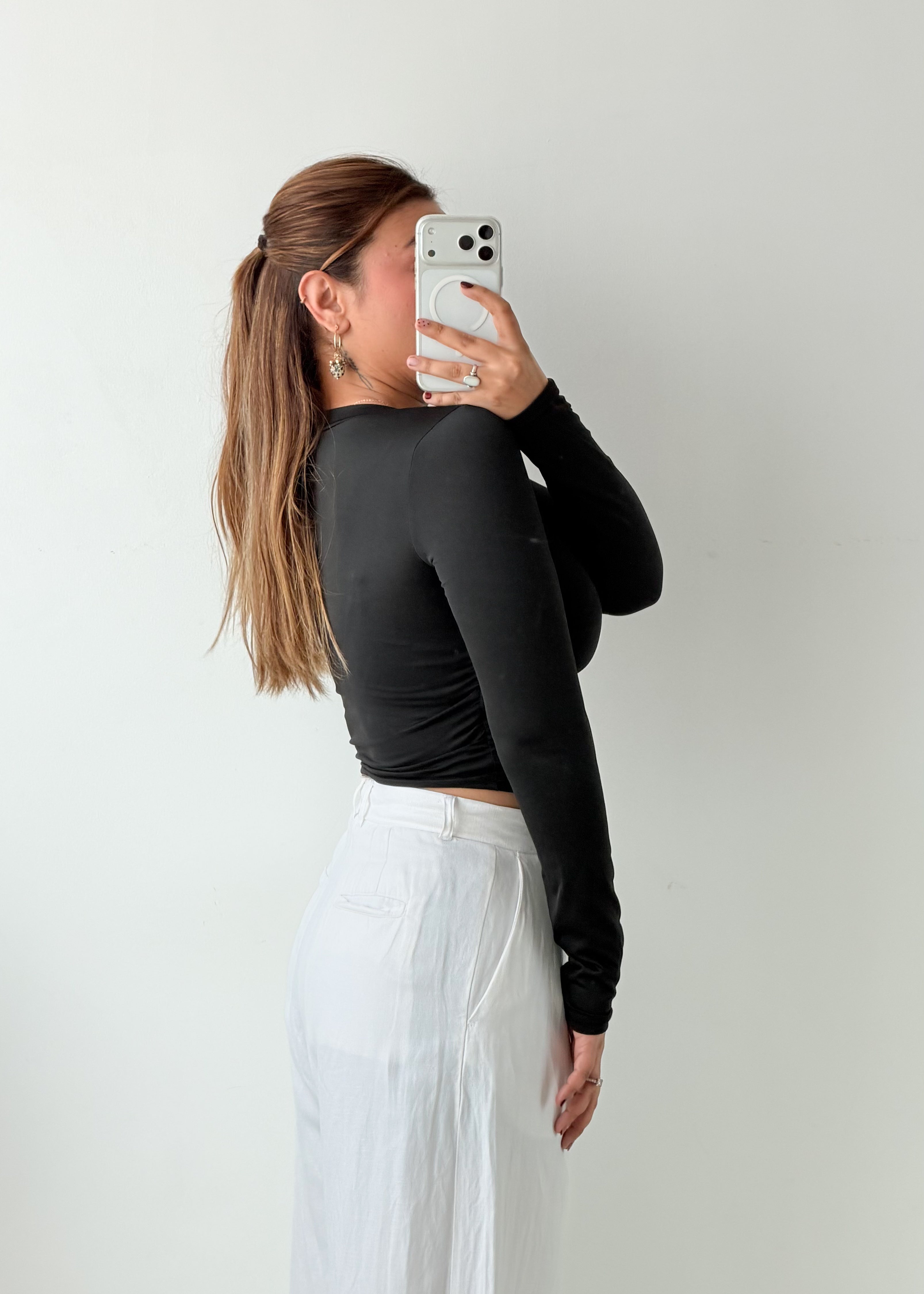 Size S-M Black V-Neck Crop Top