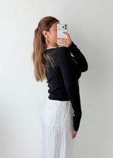 Size M-L Black Contrast Tie-Front Ribbed Top