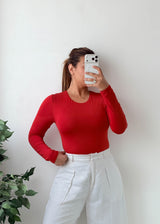 Size M-L Red Round Neck Fitted Top