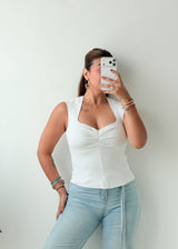 Size S-M White Sleeveless Sweetheart Neck Top