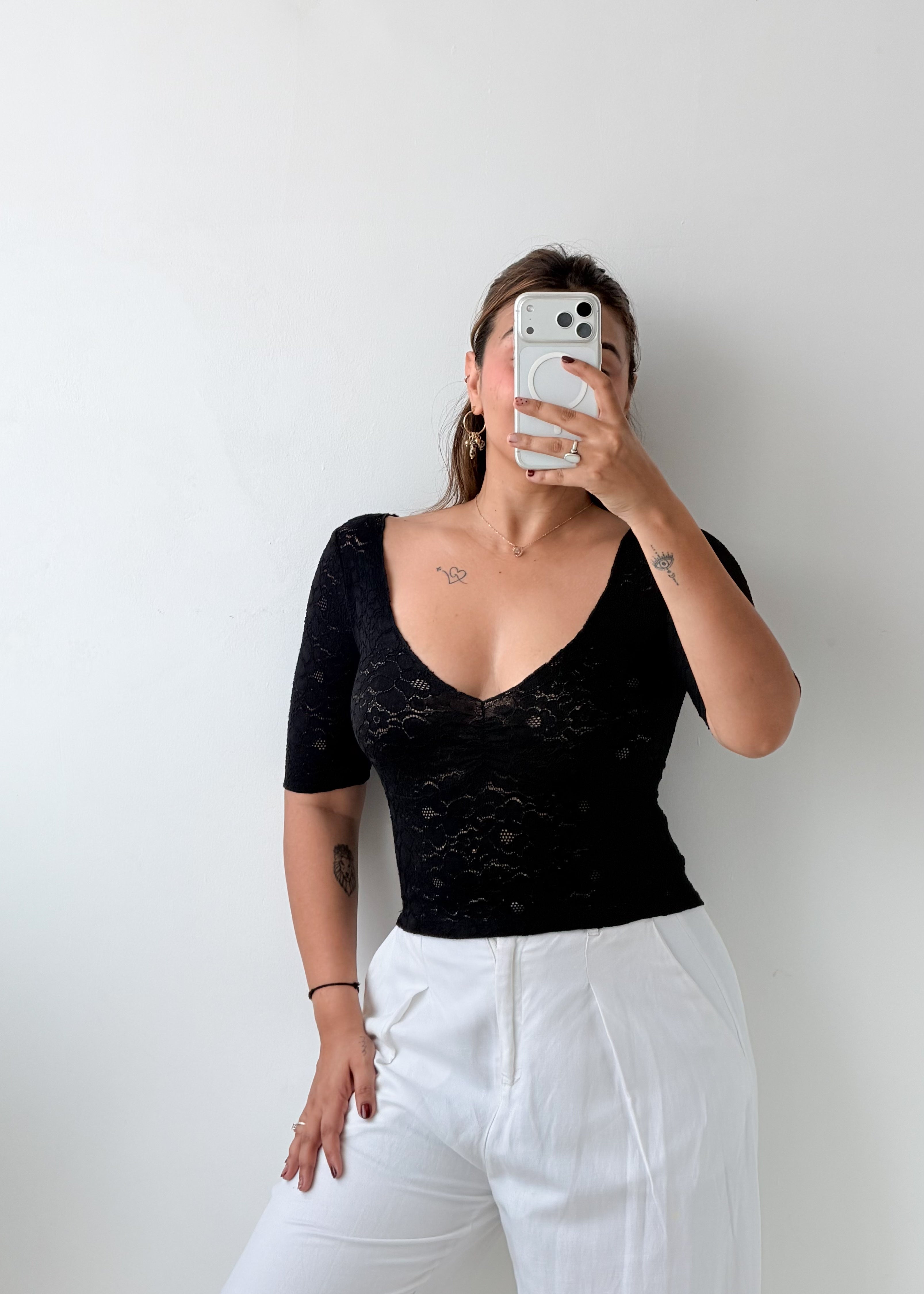 Size XS-S Black Floral Lace Fitted Top