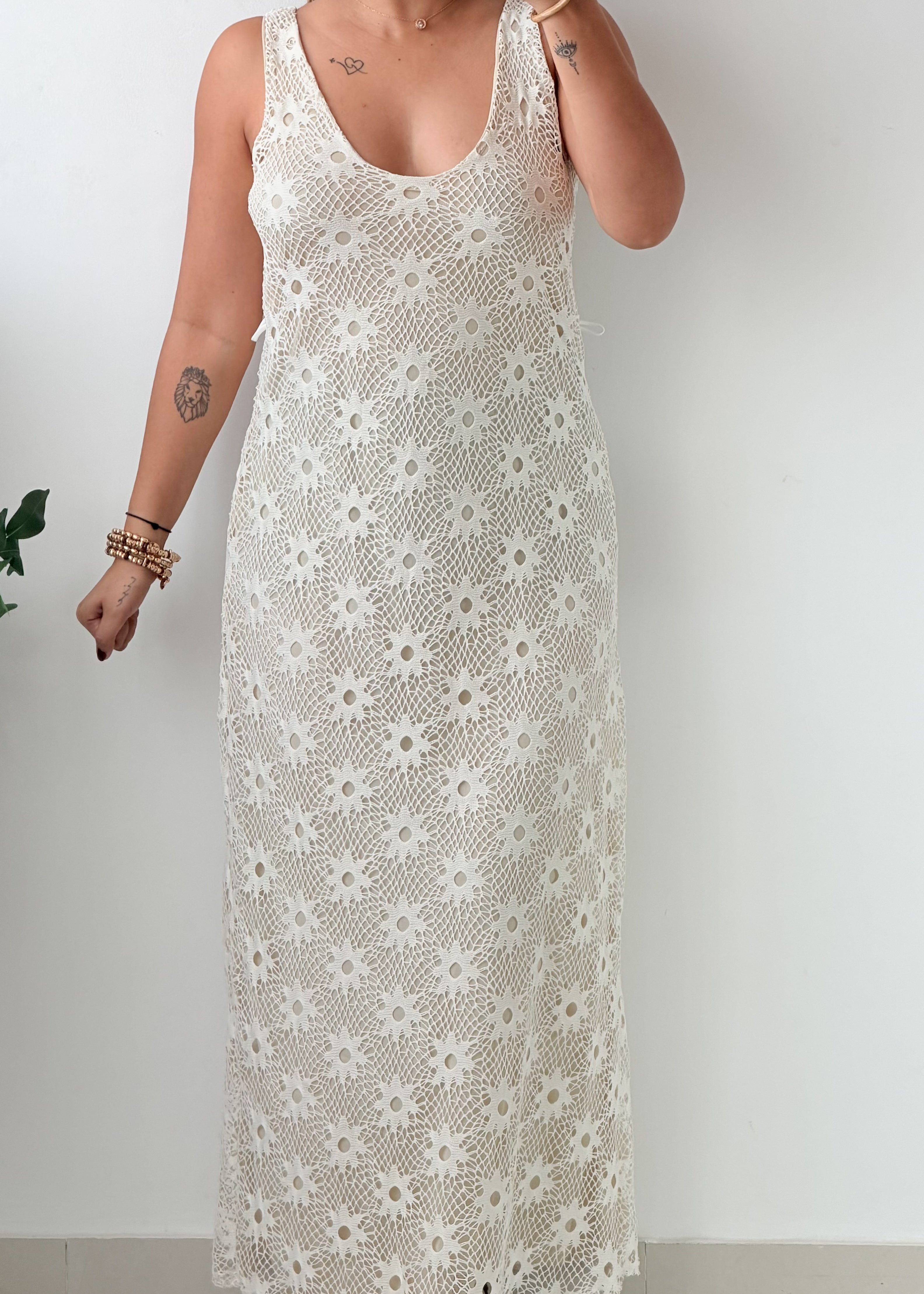 Size M-L Ivory Floral Crochet Maxi Dress With Lining