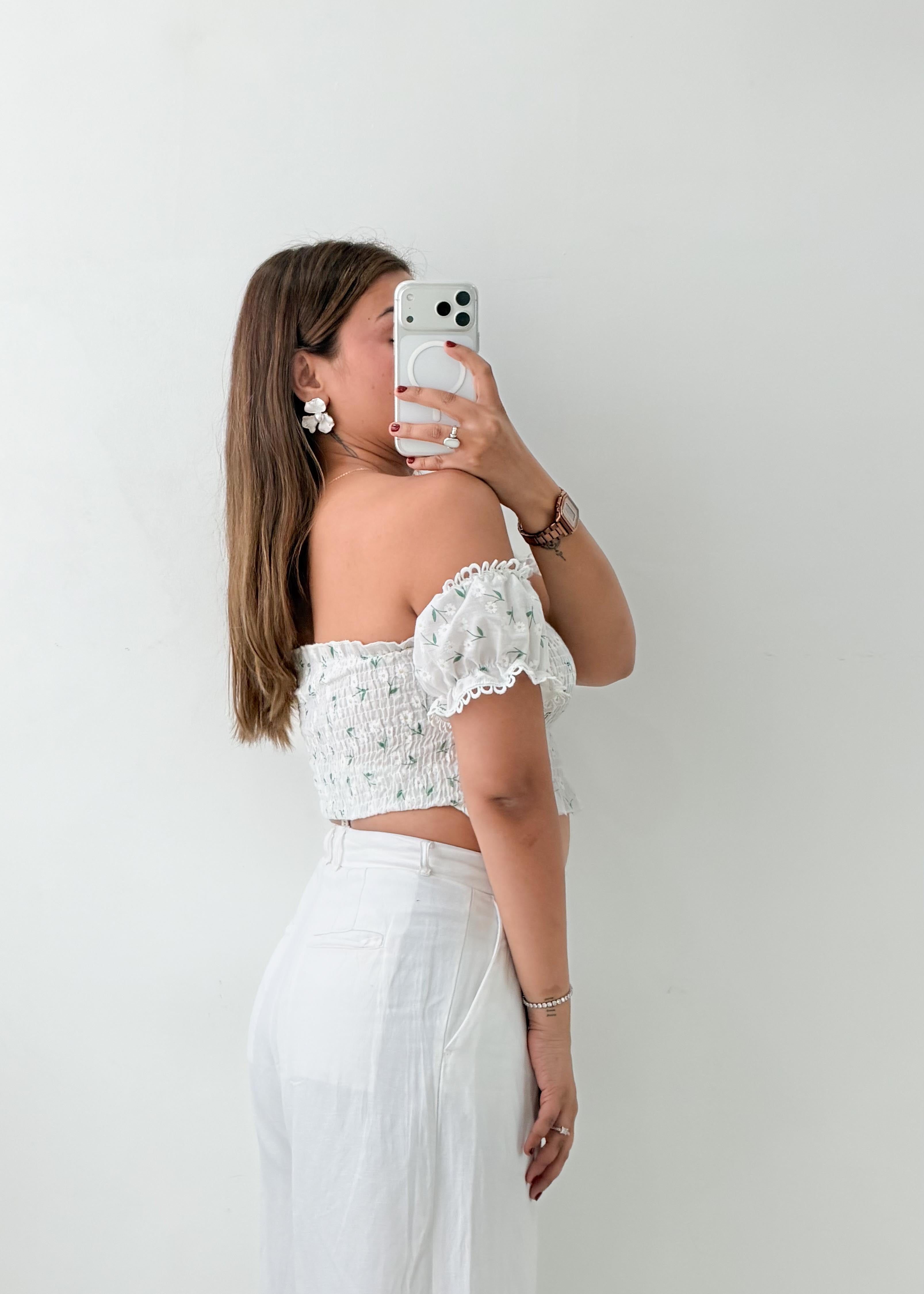Size XS-S White Off-Shoulder Smocked Crop Top