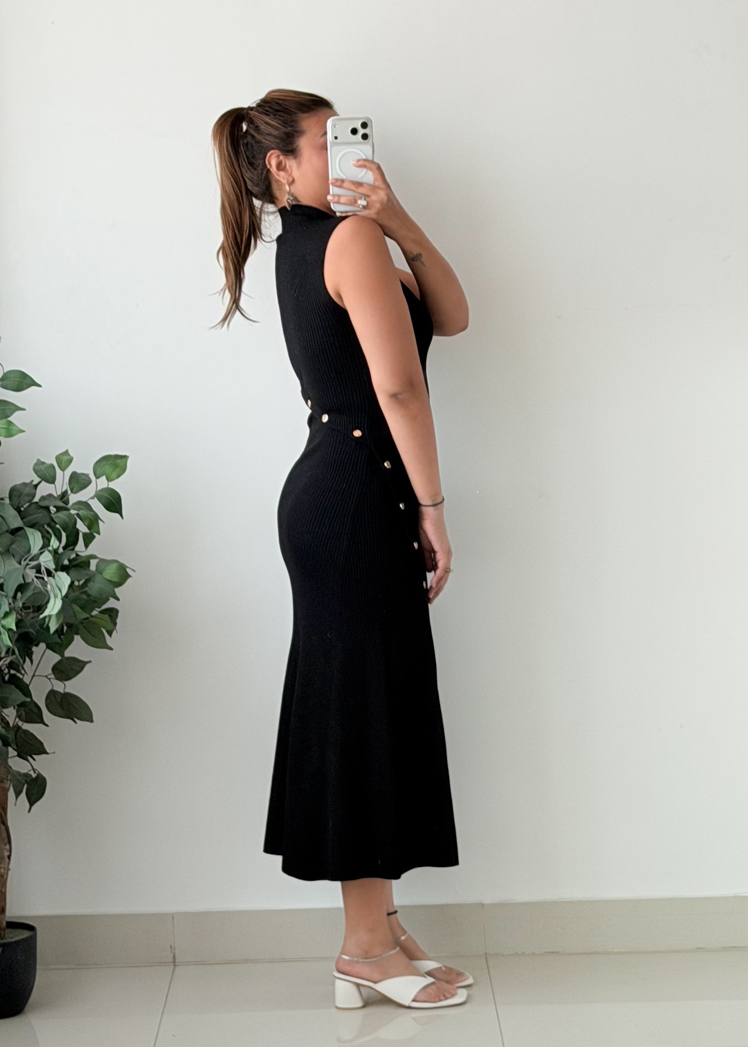 Size XS-M Black Button Detail Midi Dress