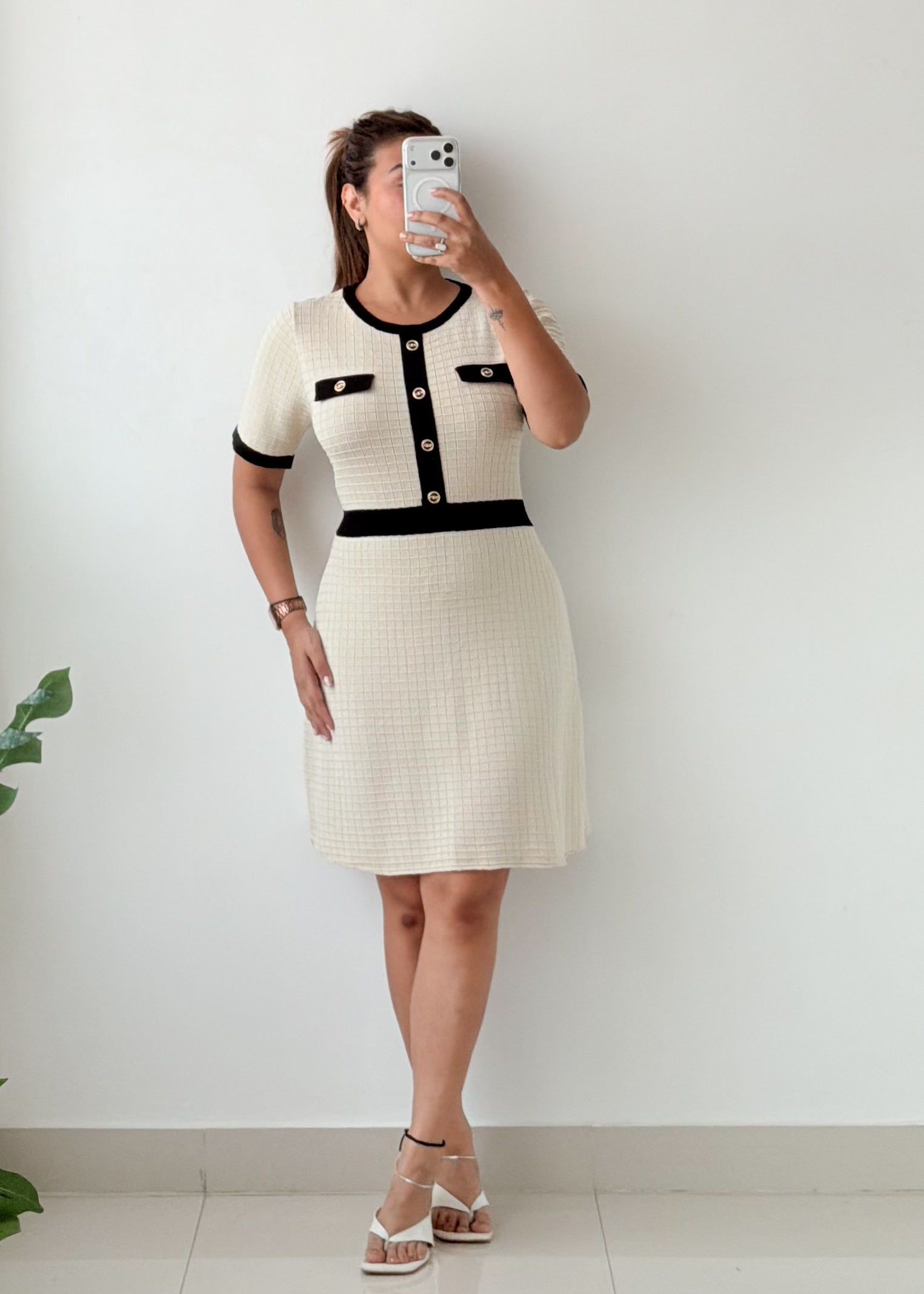 Size M-L White Black Trim Knit Mini Dress