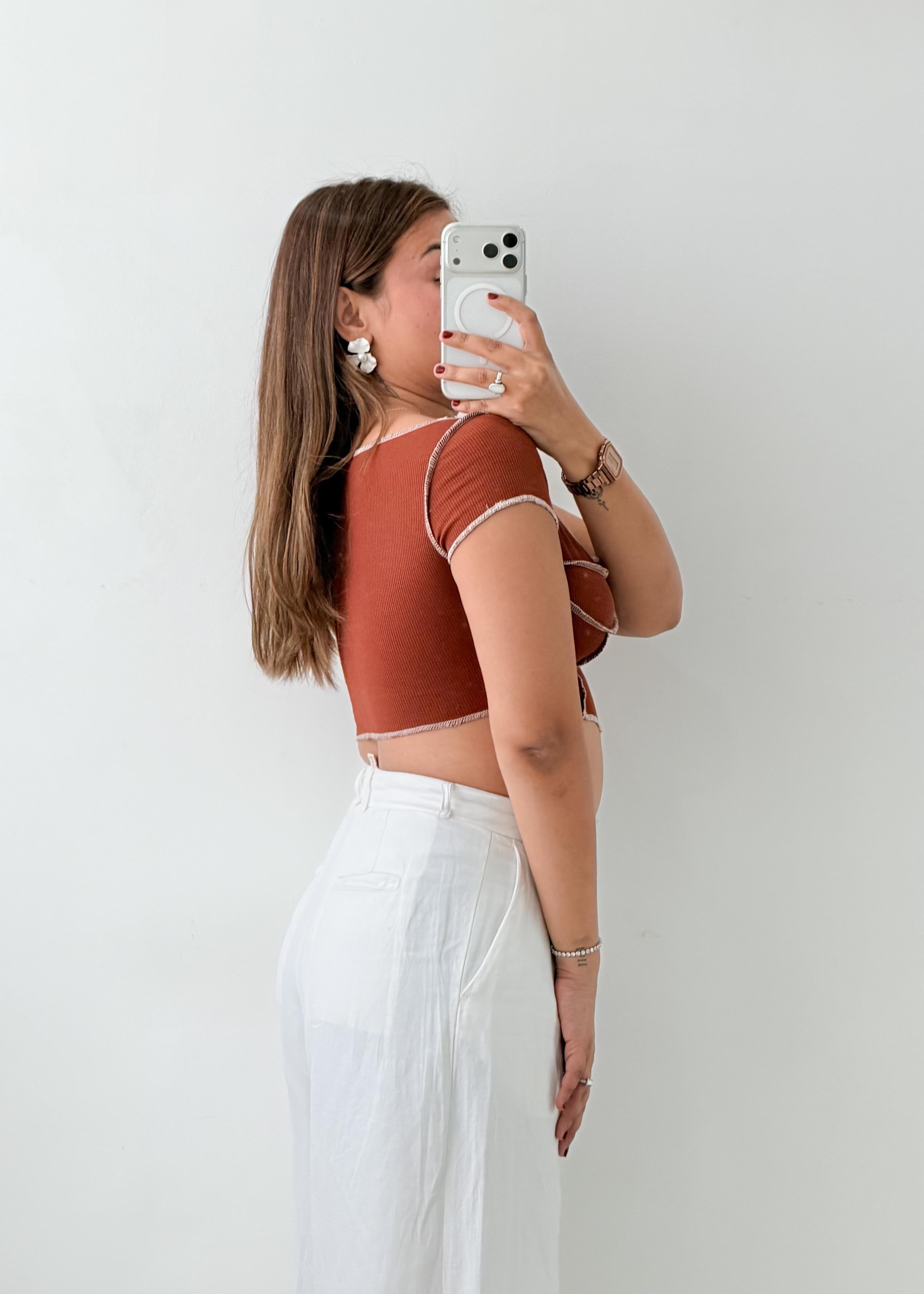 Size XS-S Rust Contrast Seam Crop Top