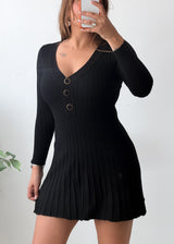 Size XS-S Black V-Neck Button Front Pleated Mini Dress