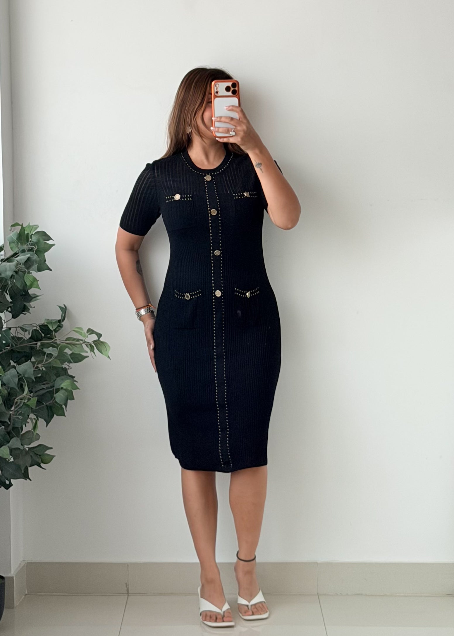 Size M-L Black Contrast Stitch Button Front Midi Dress