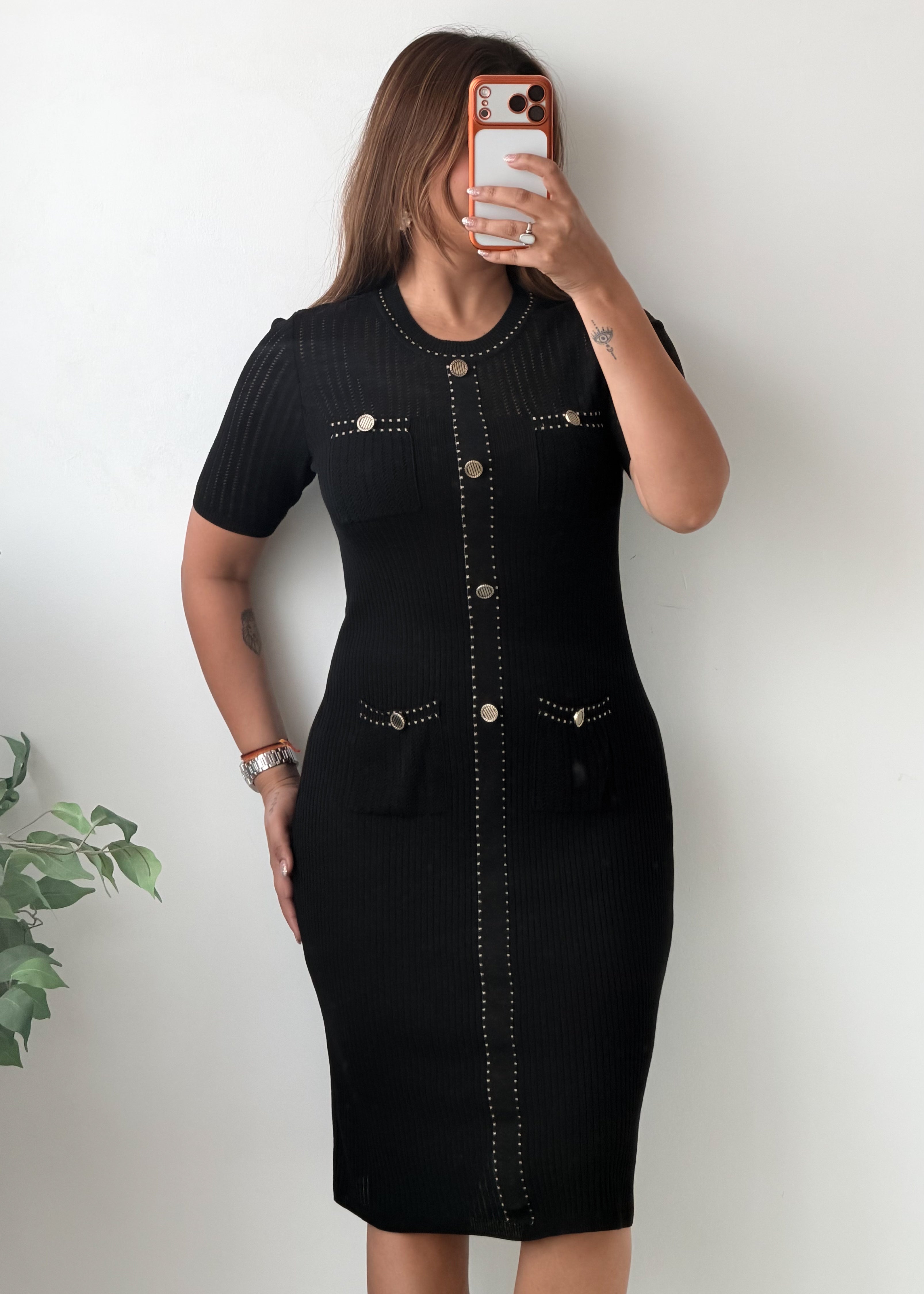 Size M-L Black Contrast Stitch Button Front Midi Dress