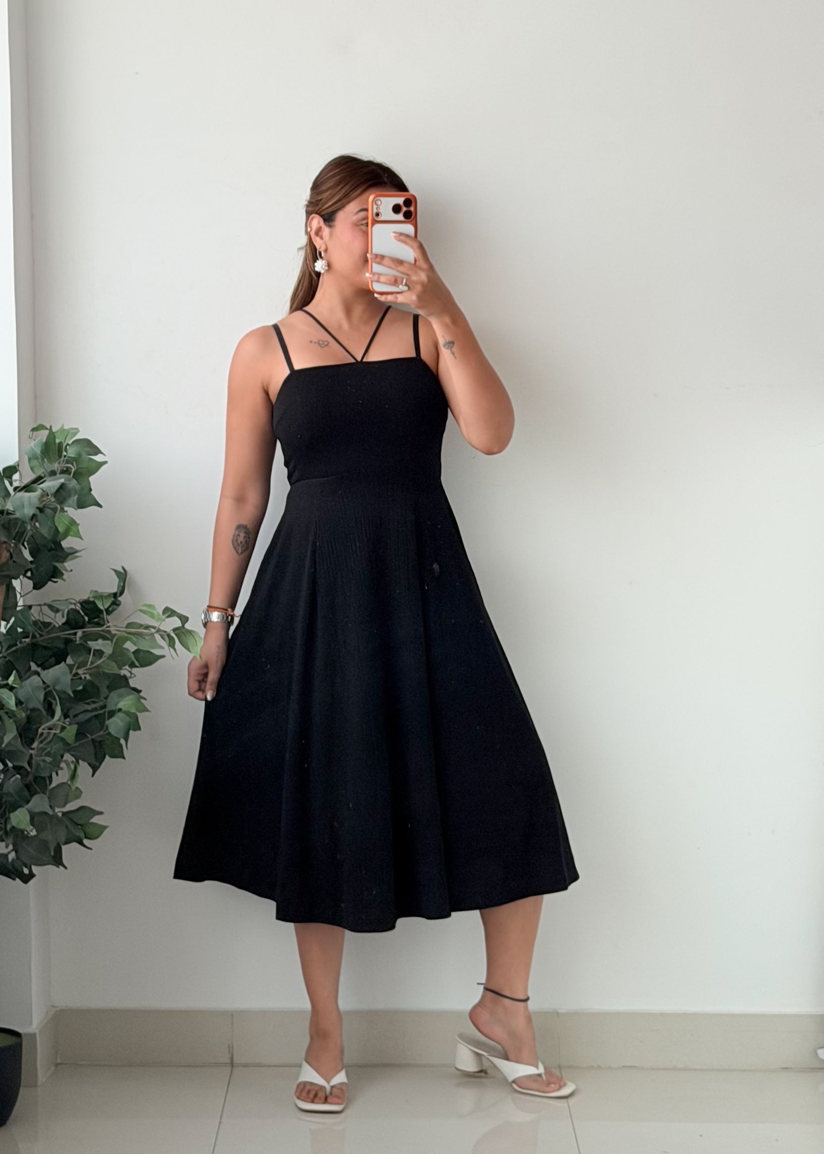 Size M-L Black Strappy Fit And Flare Midi Dress