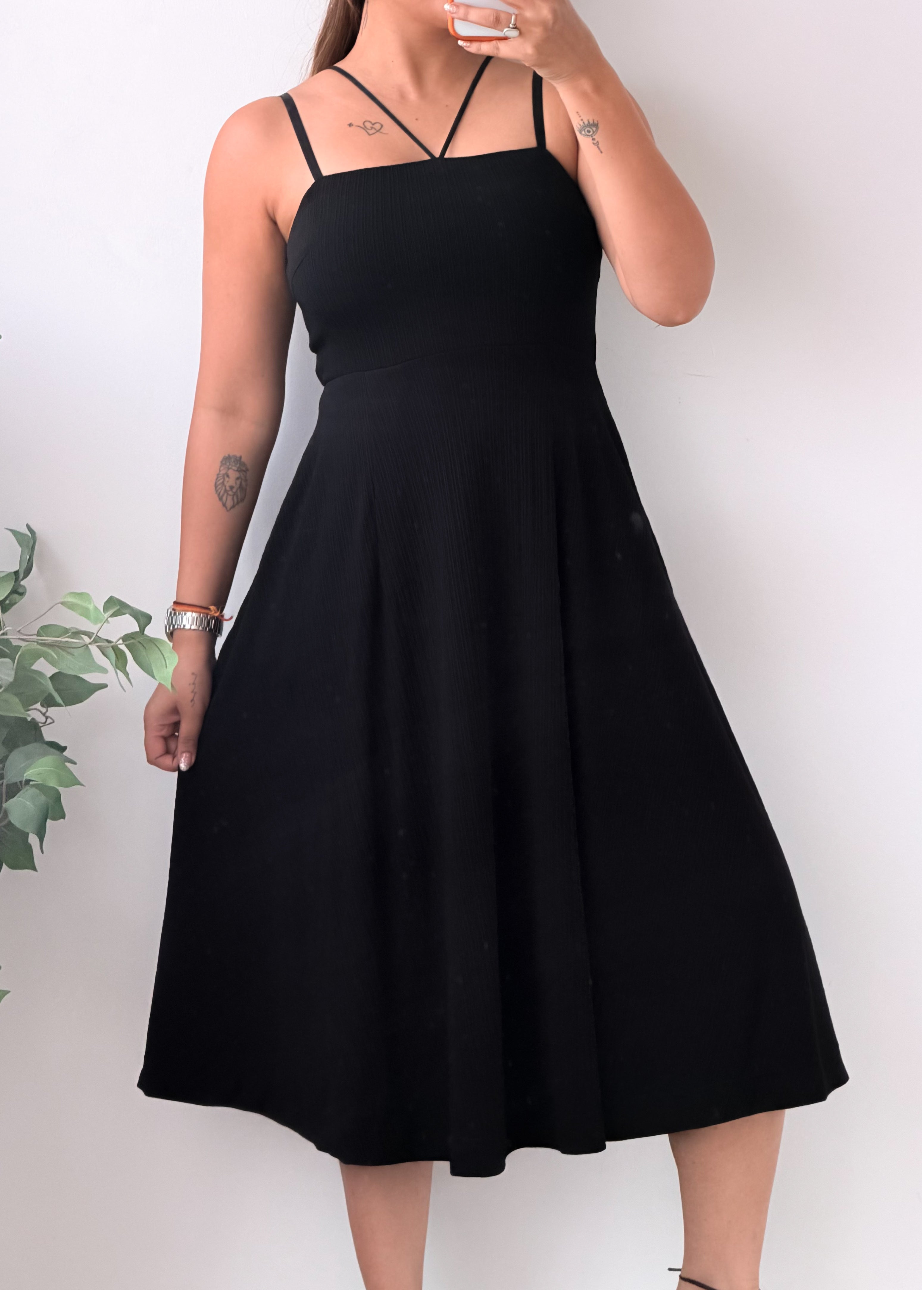 Size M-L Black Strappy Fit And Flare Midi Dress