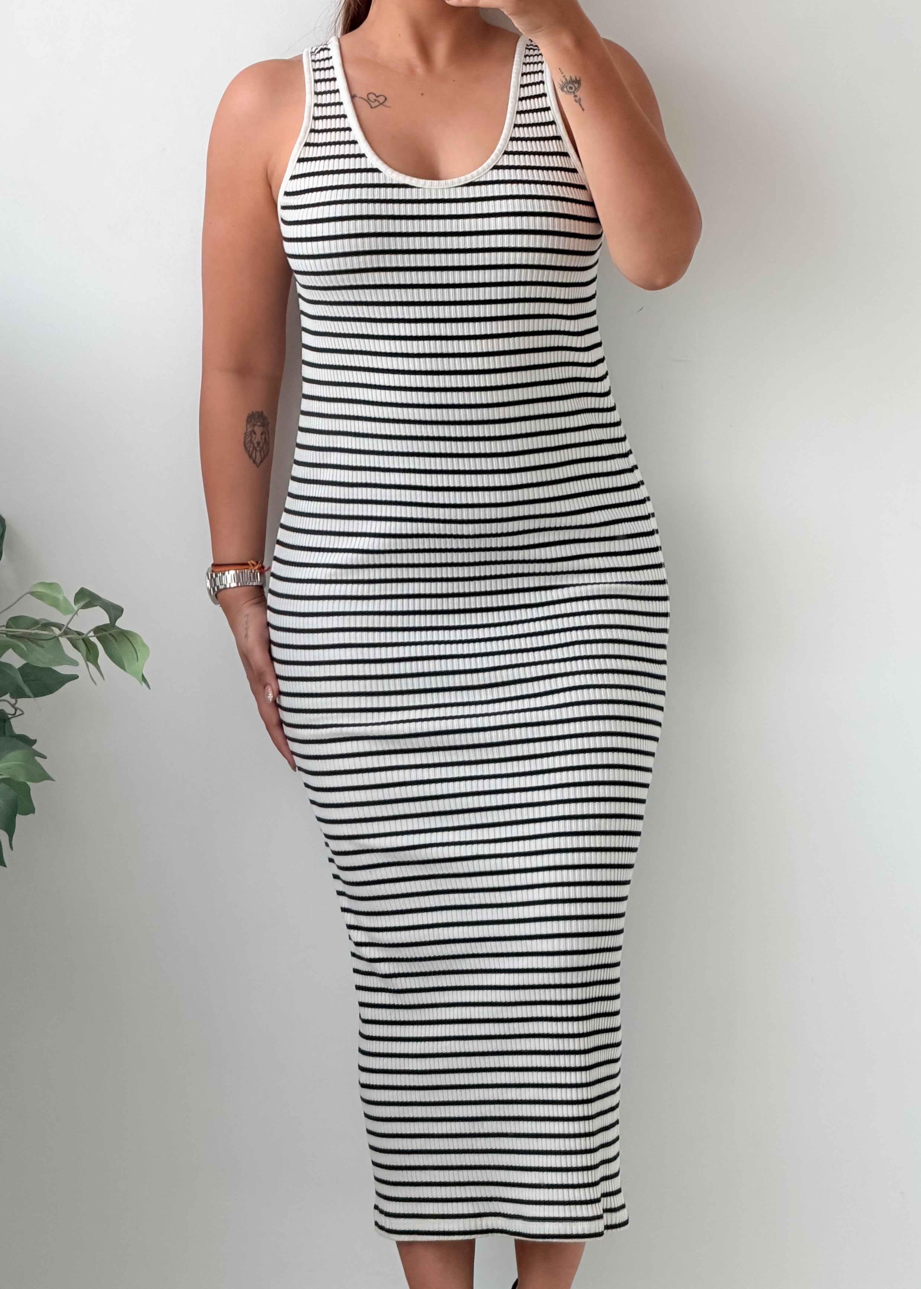 Size M-L White Green Striped Sleeveless Bodycon Maxi Dress