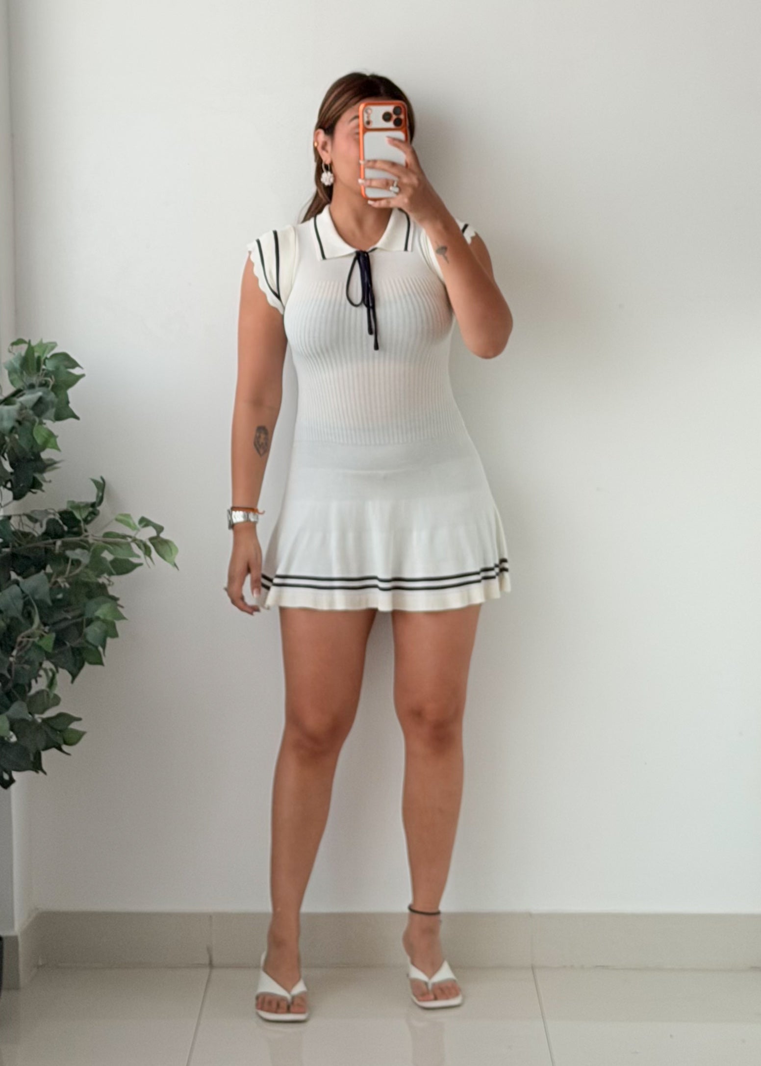 Size XS-S White Contrast Trim Collared Mini Dress