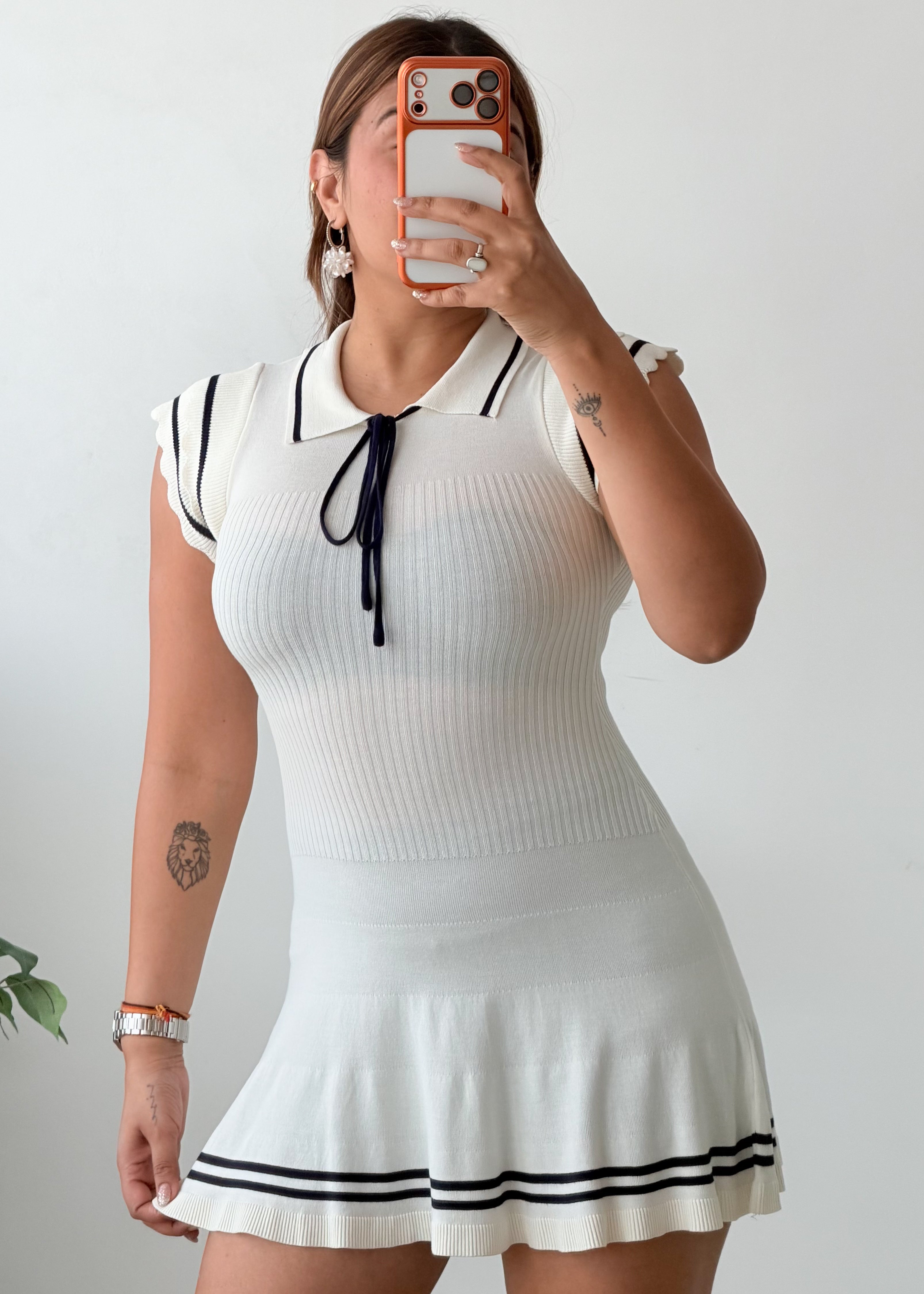 Size XS-S White Contrast Trim Collared Mini Dress