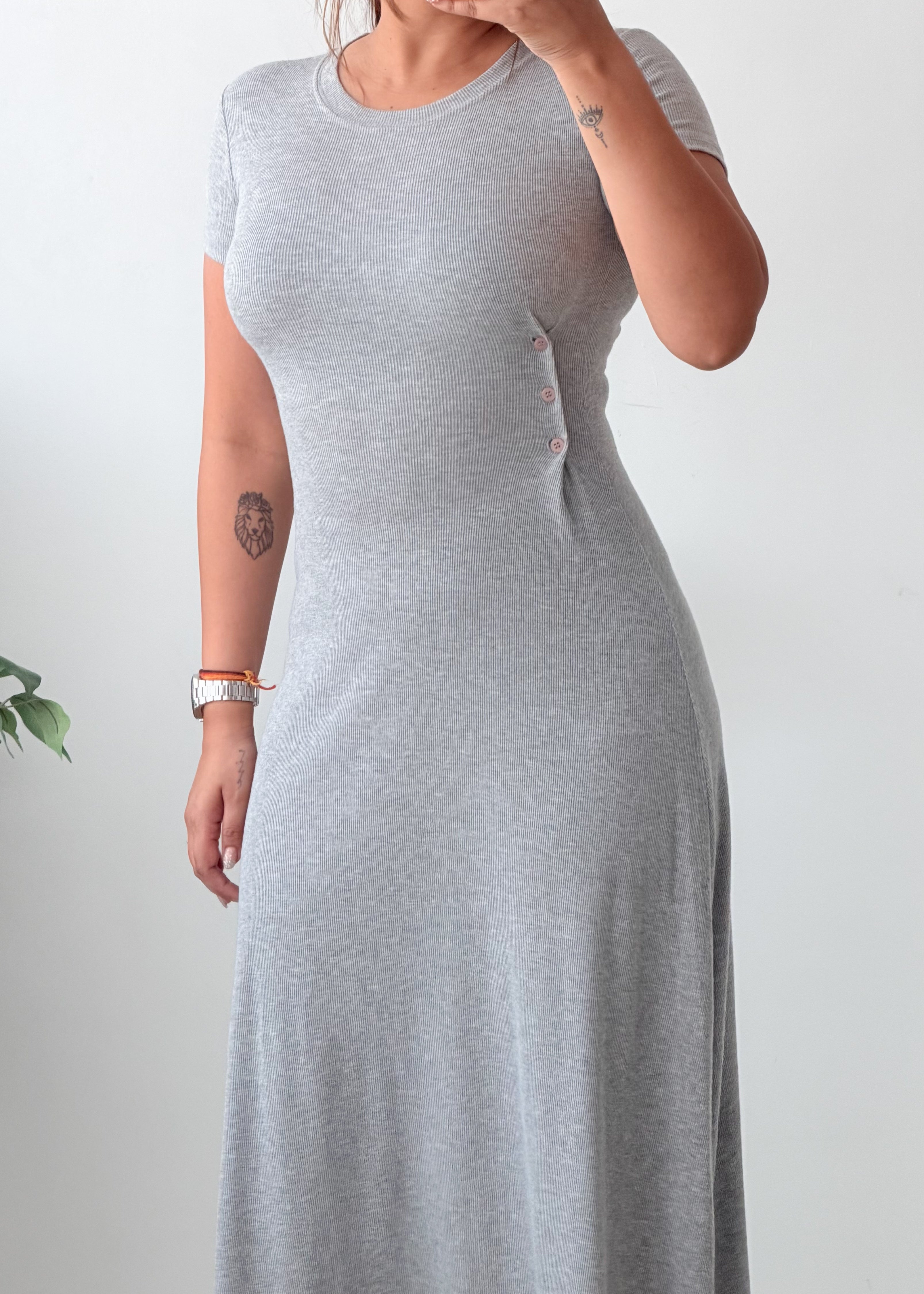 Size XS-S Grey Short Sleeve Flared Midi Dress